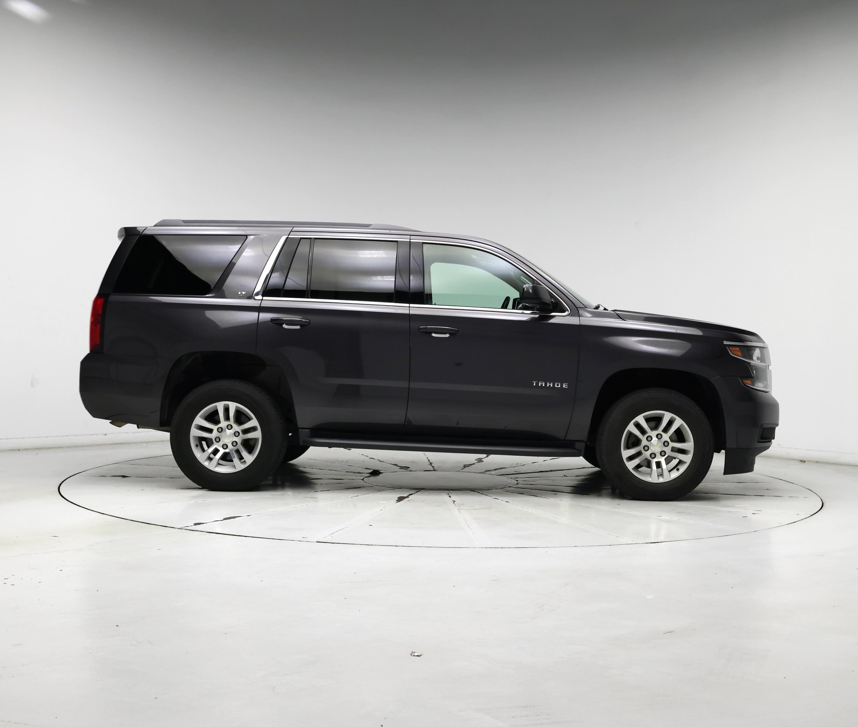 Thumbnail: 2017 Chevrolet Tahoe - 7