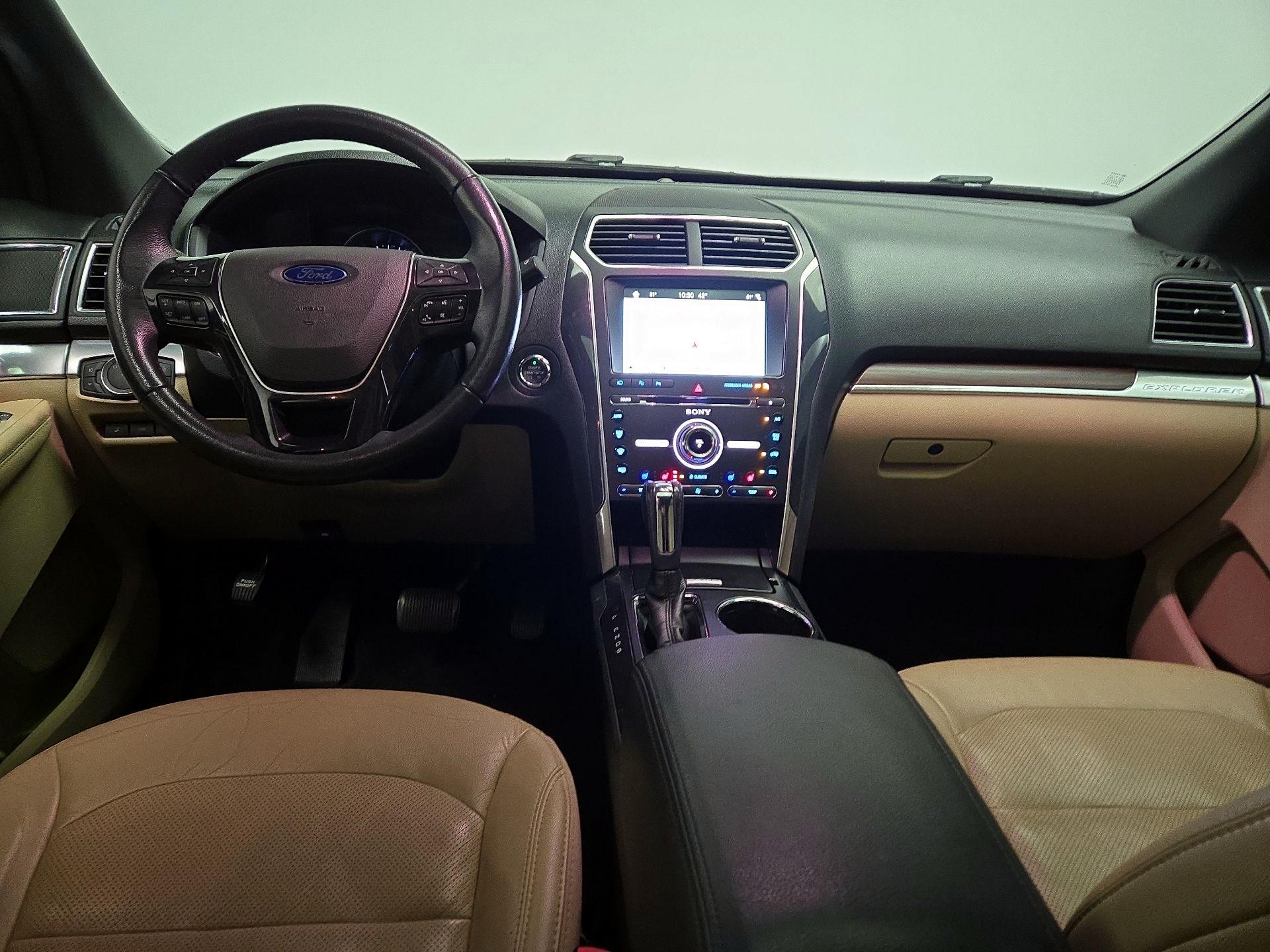 Thumbnail: 2017 Ford Explorer - 9