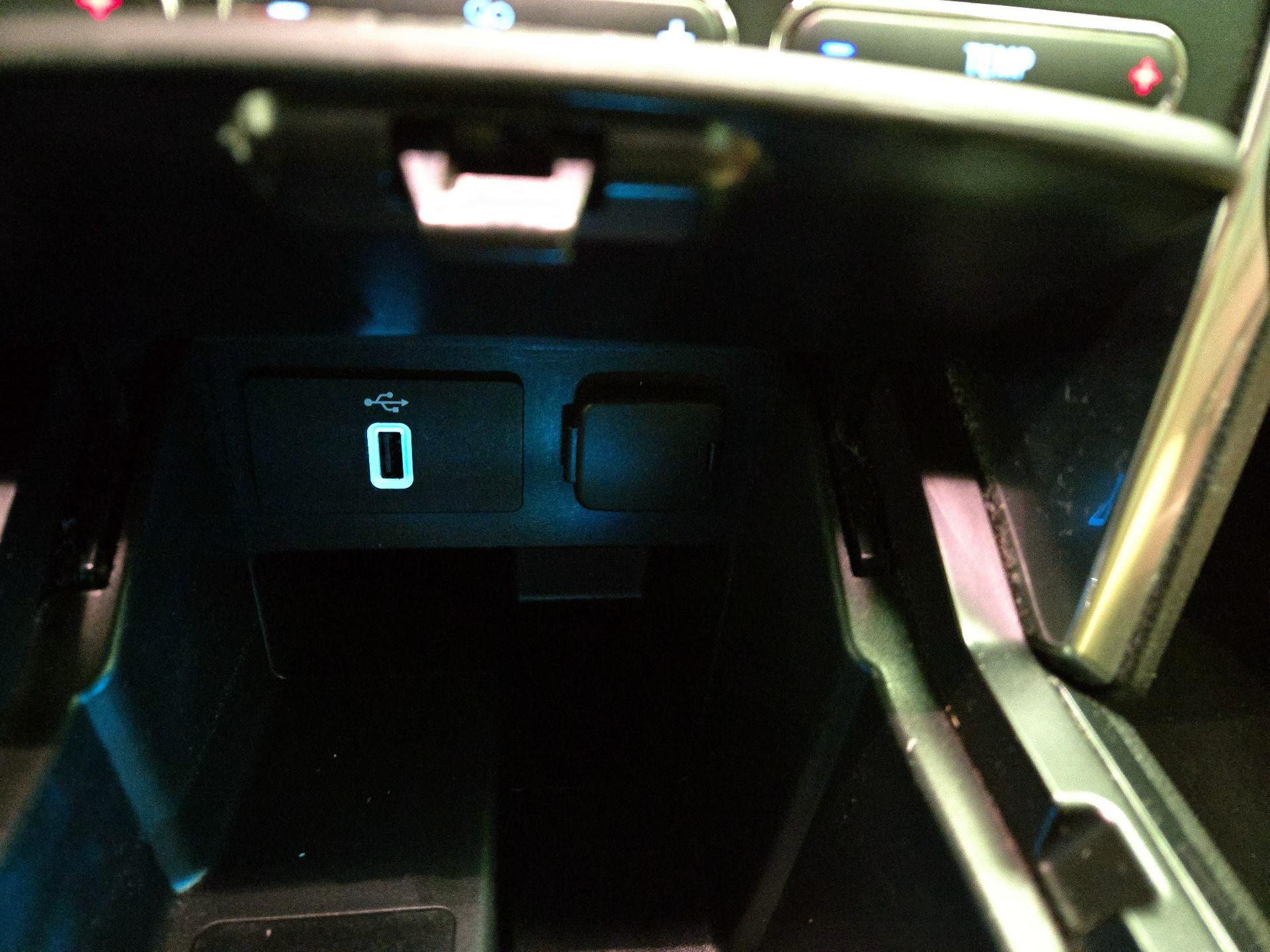 Thumbnail: 2017 Ford Explorer - 19