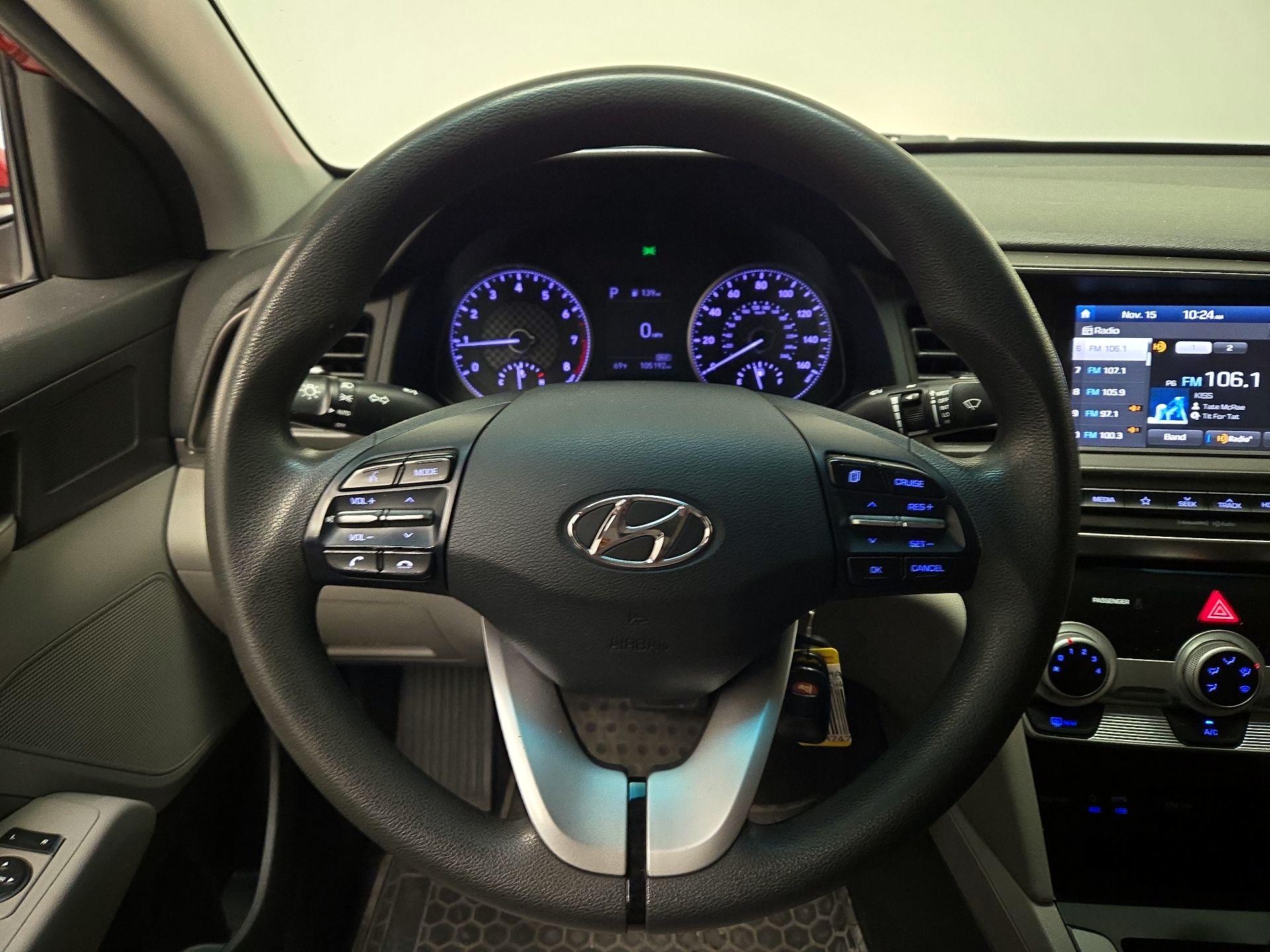 Thumbnail: 2019 Hyundai Elantra - 10