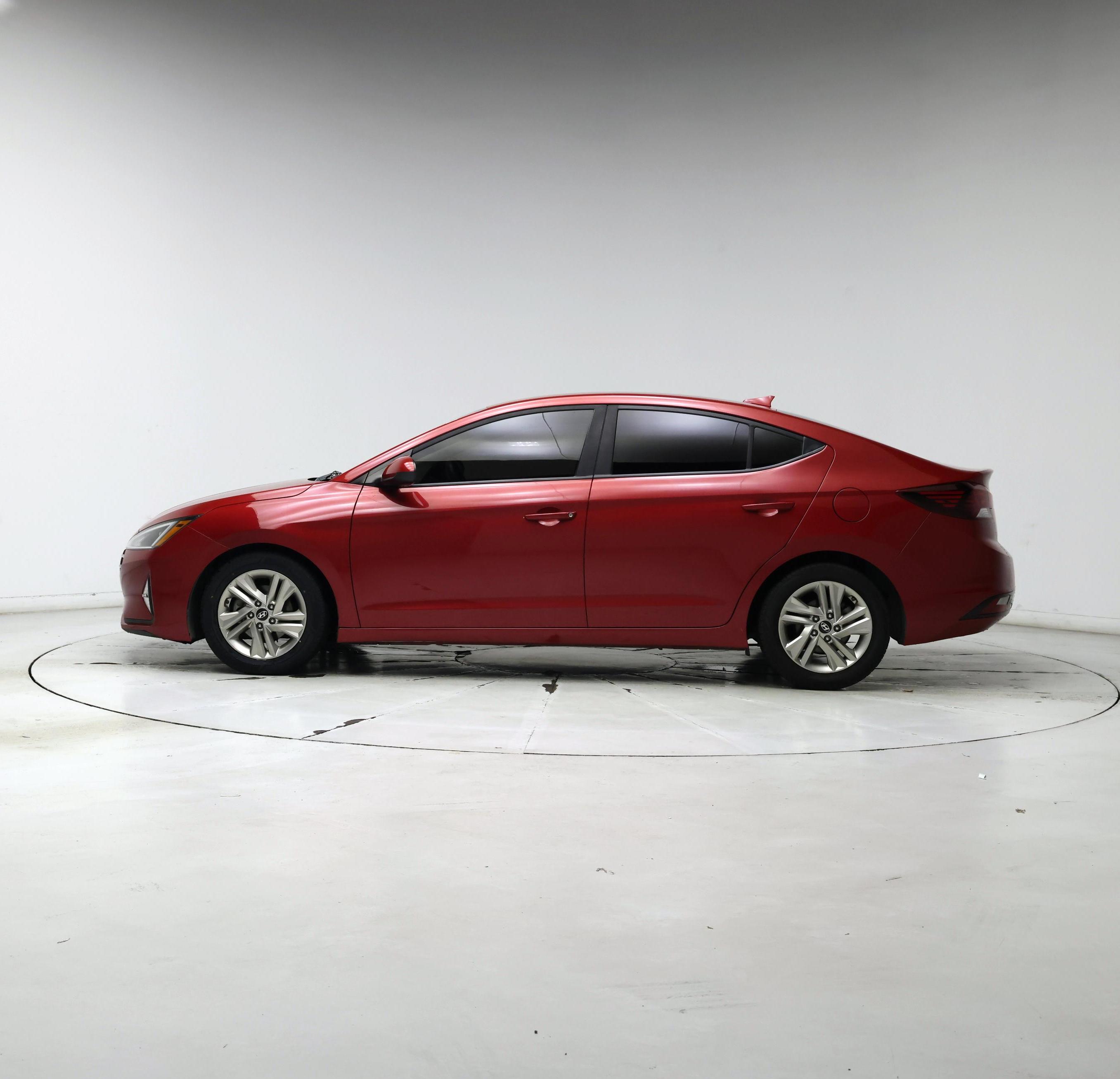 Thumbnail: 2019 Hyundai Elantra - 3