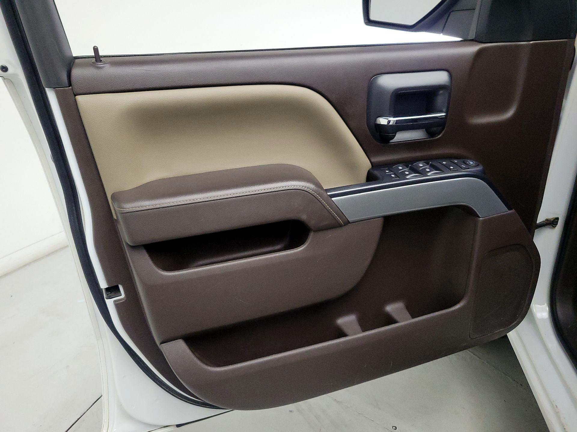 Thumbnail: 2018 Chevrolet Silverado 1500 - 12