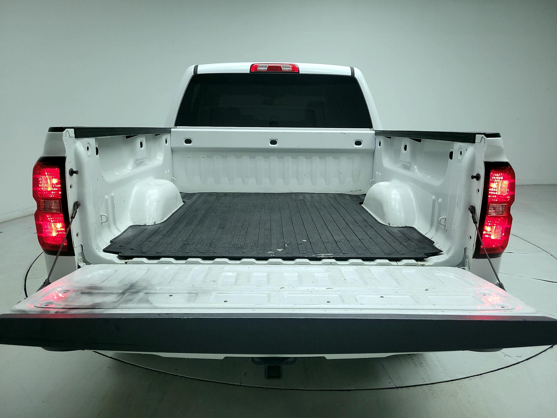 Thumbnail: 2018 Chevrolet Silverado 1500 - 20