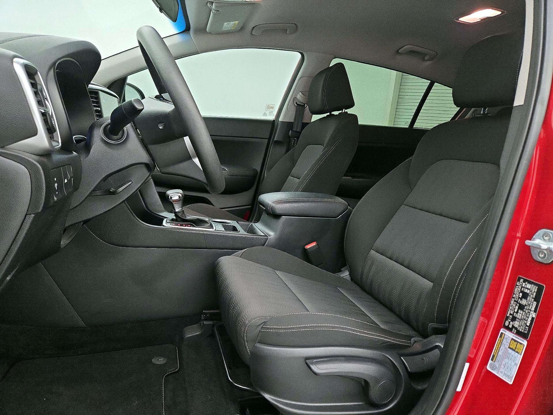 Thumbnail: 2020 Kia Sportage - 11