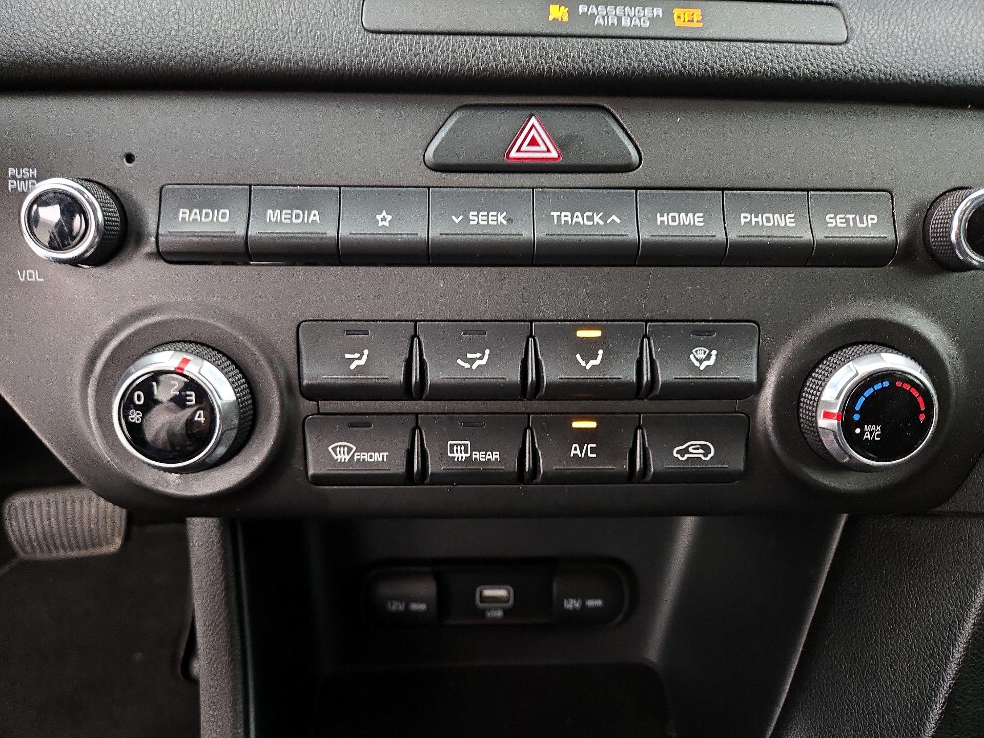 Thumbnail: 2020 Kia Sportage - 16