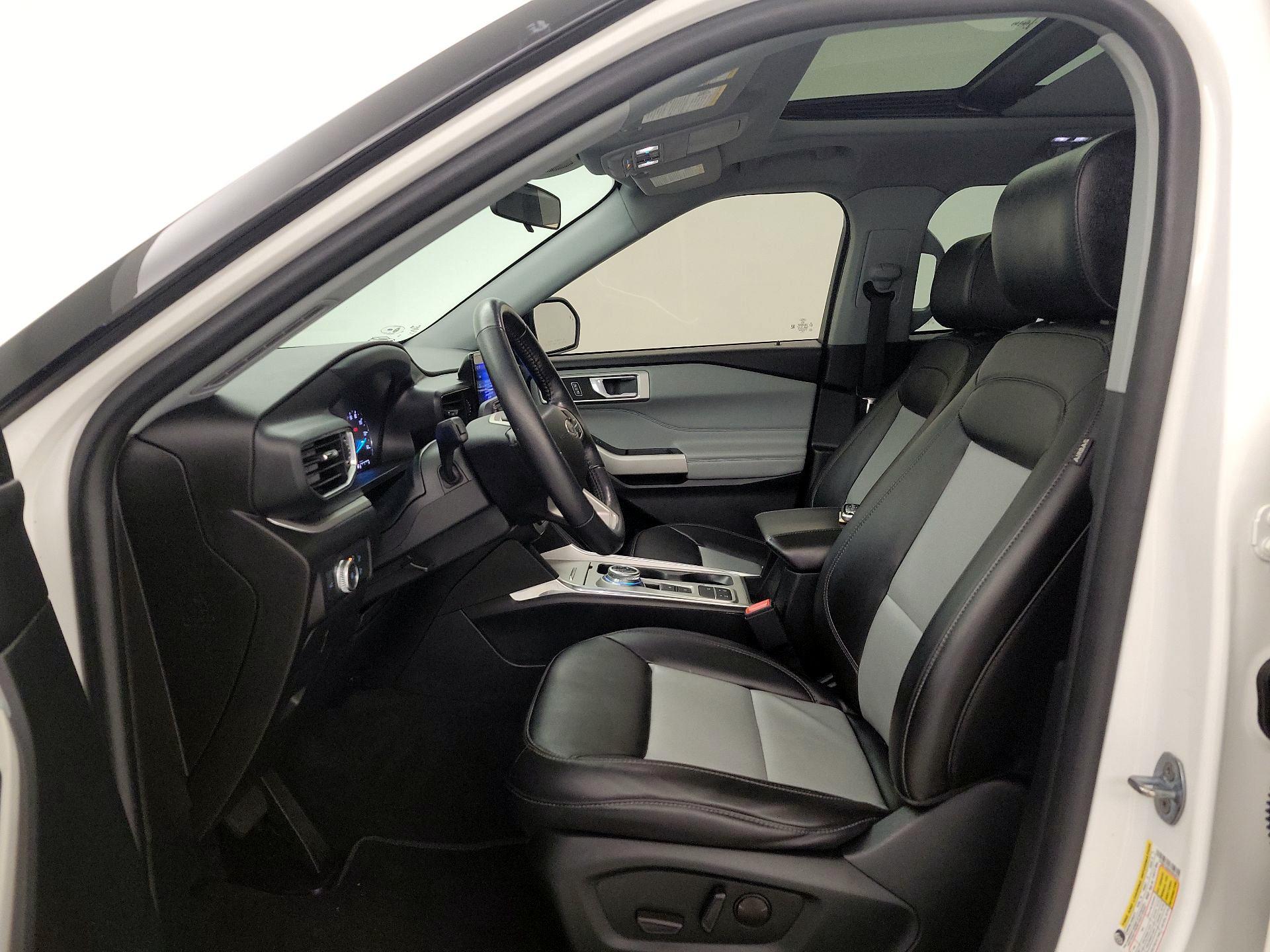 Thumbnail: 2022 Ford Explorer - 11