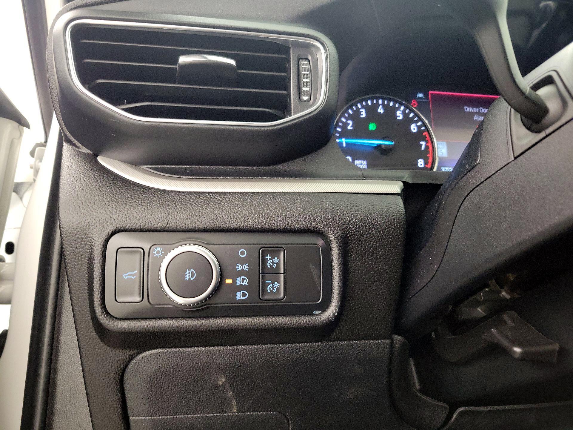 Thumbnail: 2022 Ford Explorer - 13