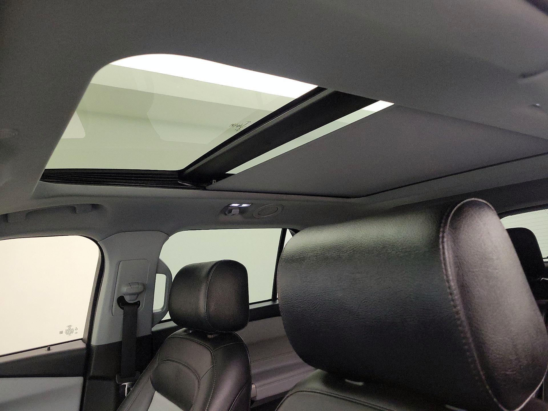 Thumbnail: 2022 Ford Explorer - 18