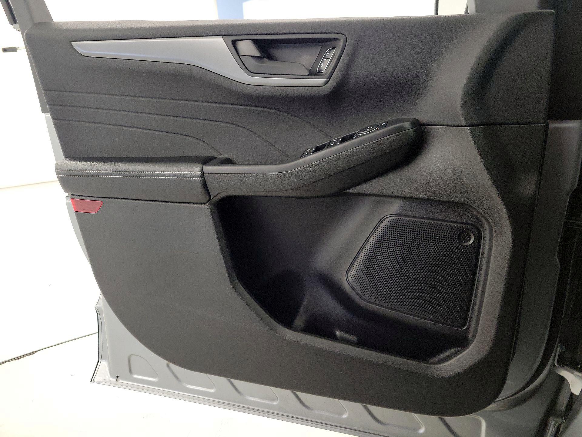 Thumbnail: 2023 Ford Escape - 12