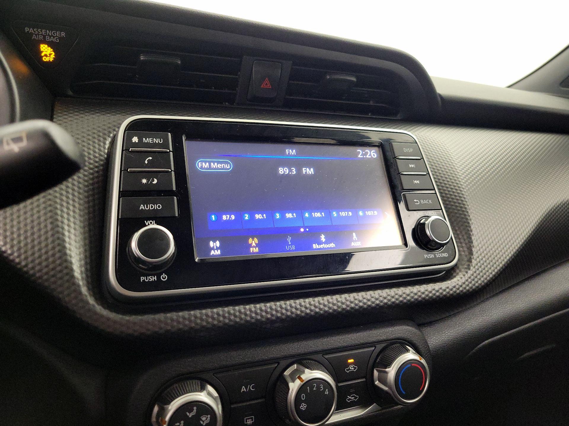 Thumbnail: 2020 Nissan Kicks - 15