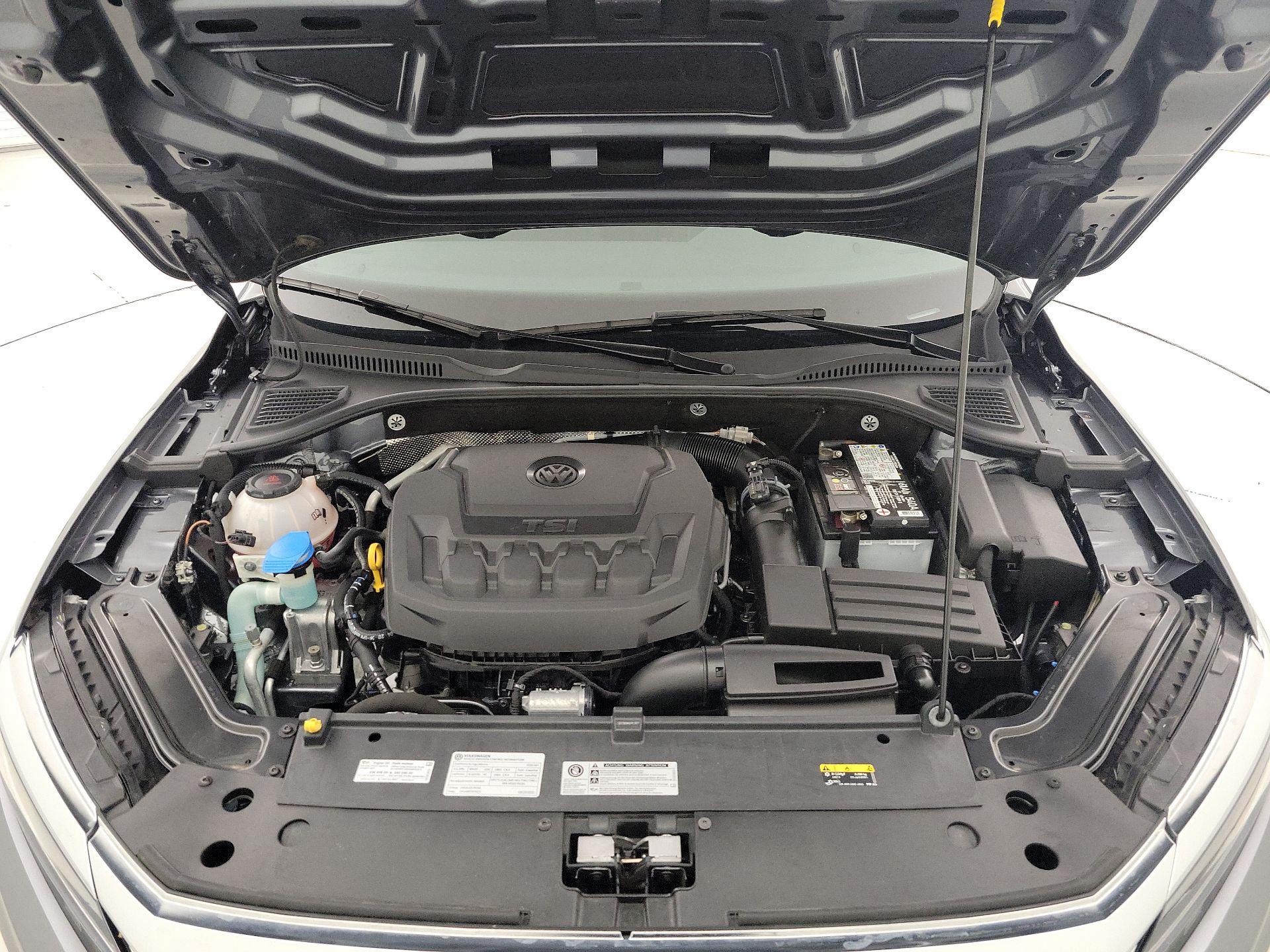 Thumbnail: 2020 Volkswagen Passat - 20