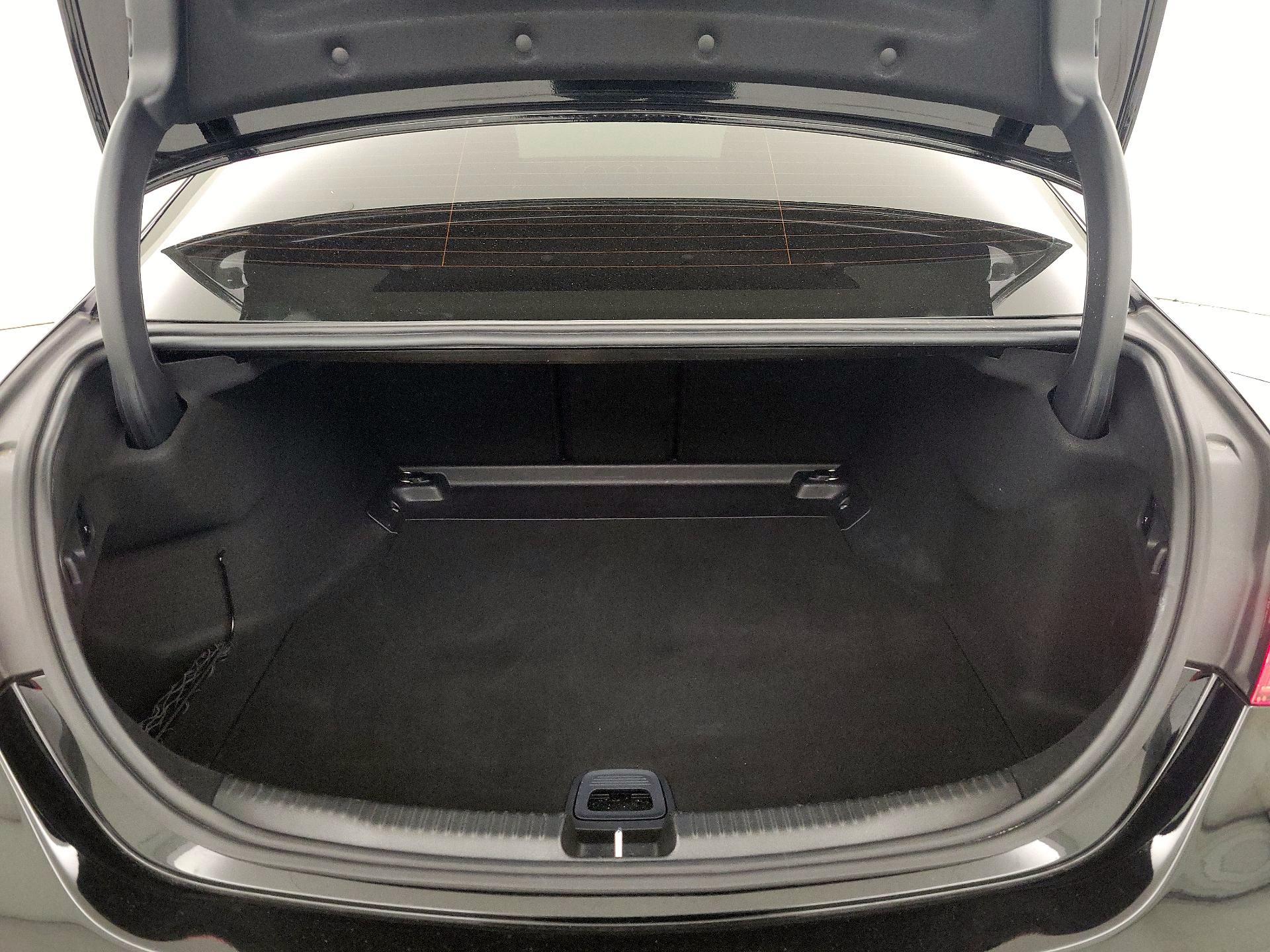 Thumbnail: 2024 Mercedes-Benz C-Class - 20