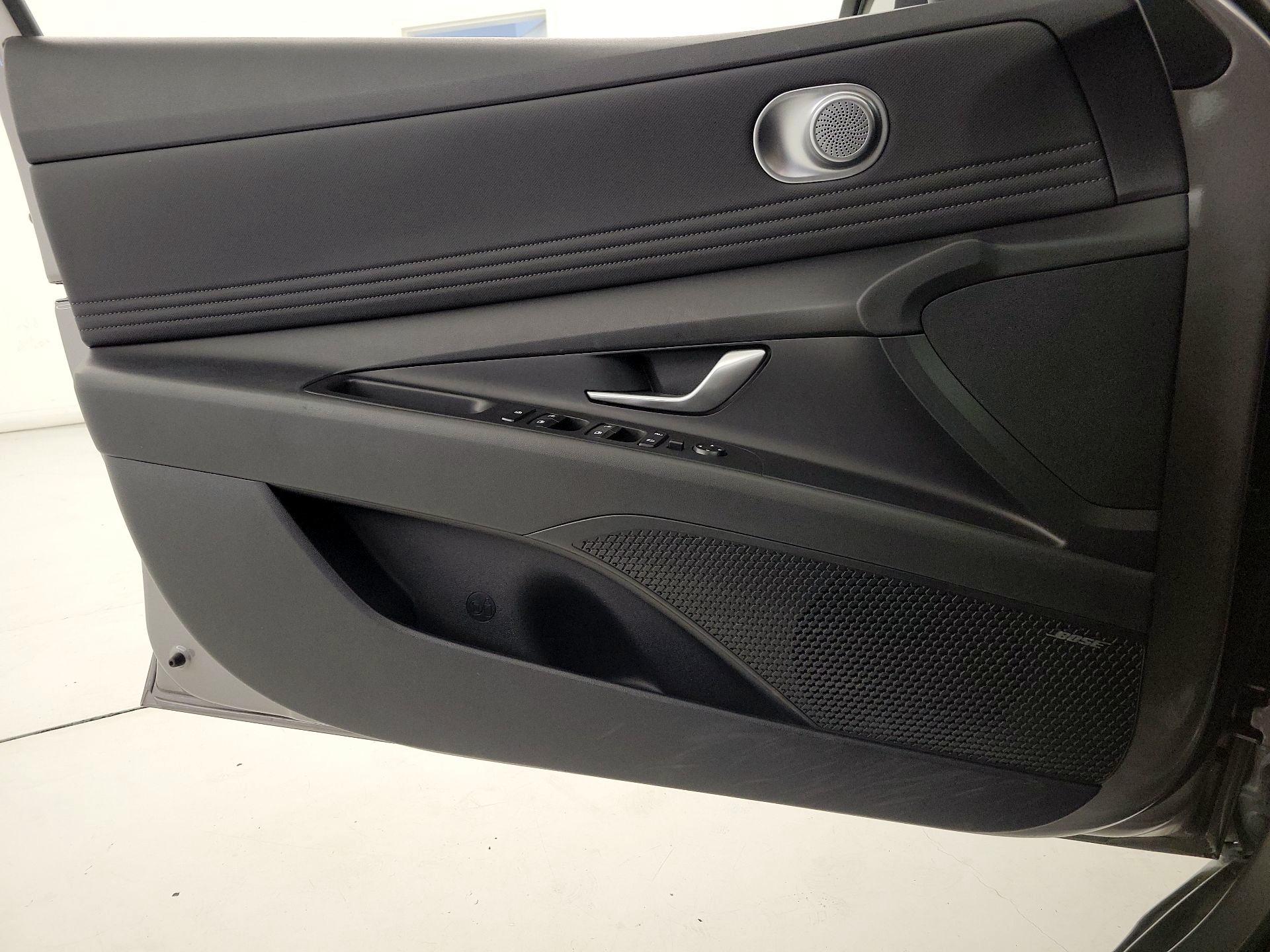 Thumbnail: 2023 Hyundai Elantra - 12