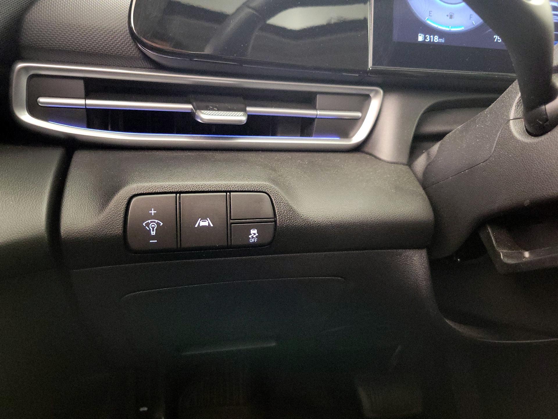 Thumbnail: 2023 Hyundai Elantra - 13