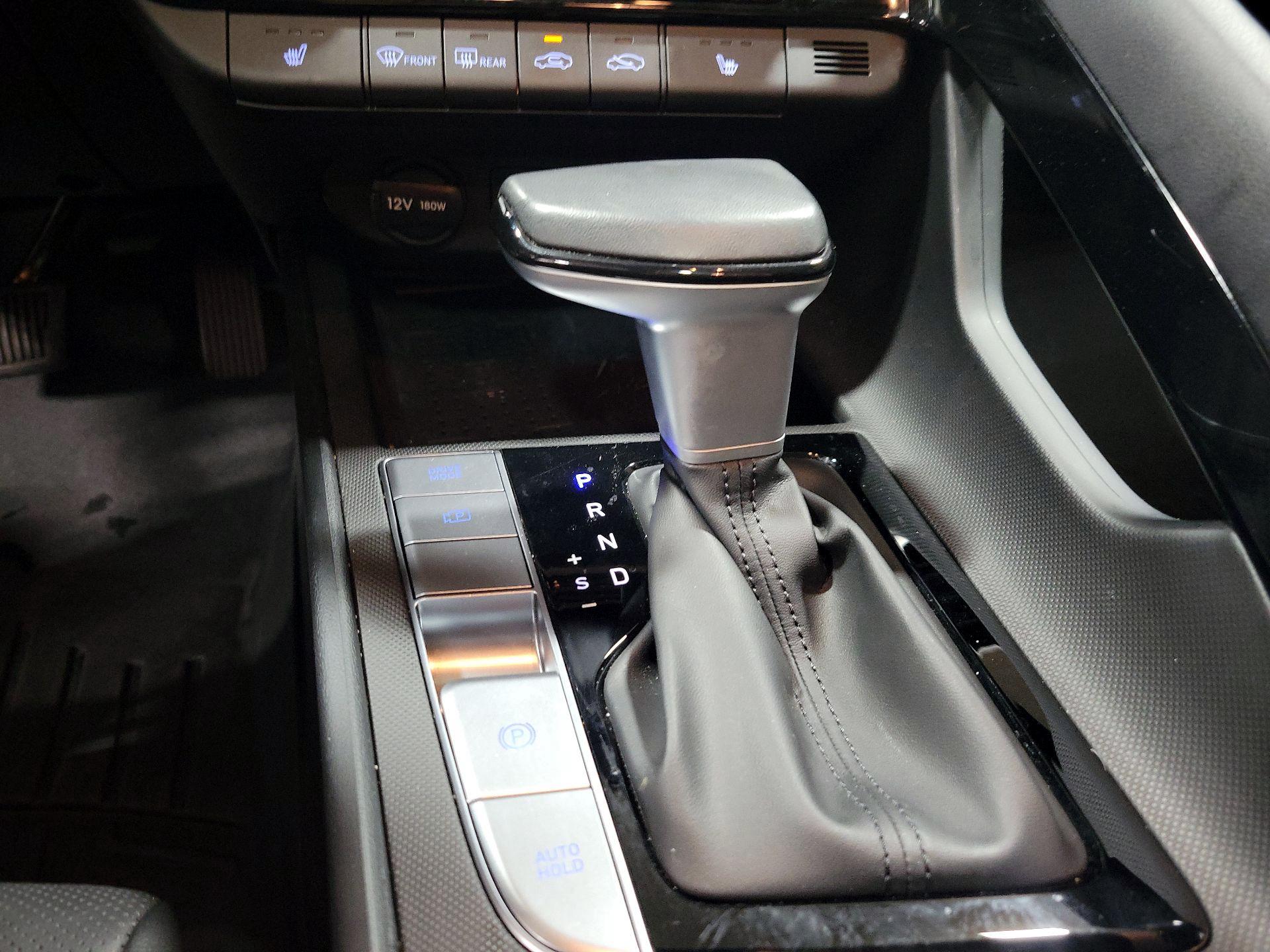 Thumbnail: 2023 Hyundai Elantra - 17