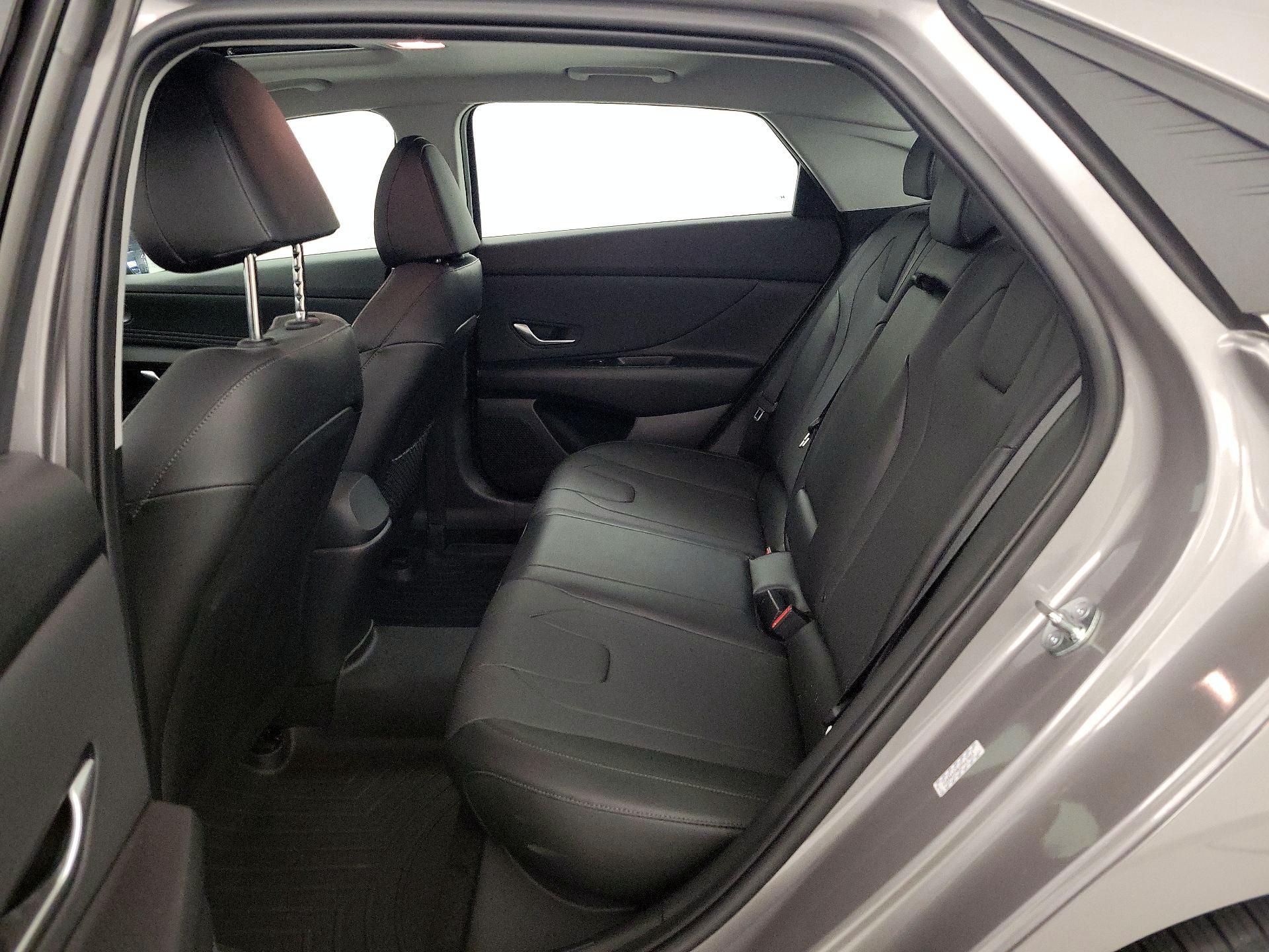 Thumbnail: 2023 Hyundai Elantra - 19