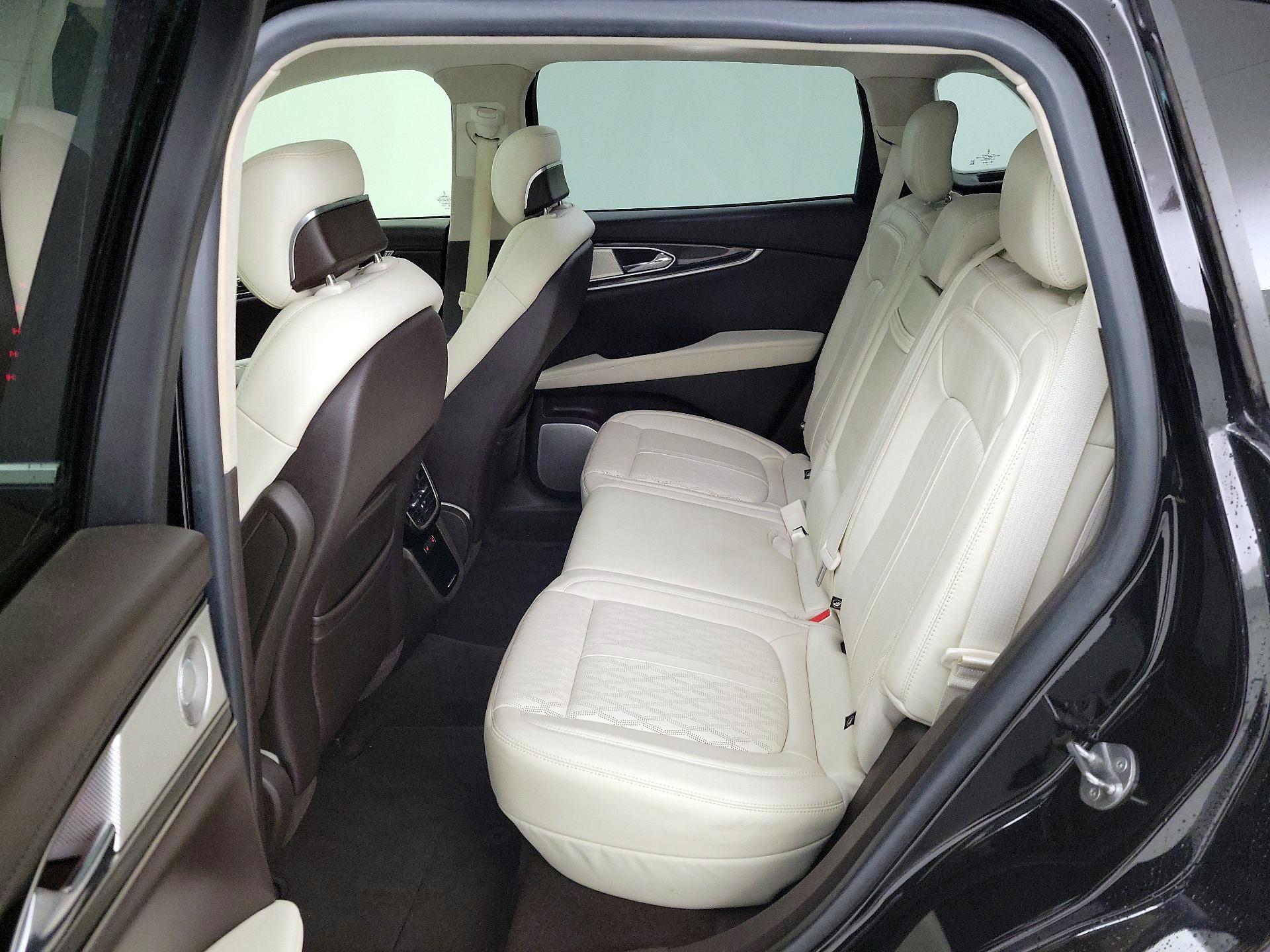 Thumbnail: 2021 Lincoln Nautilus - 20