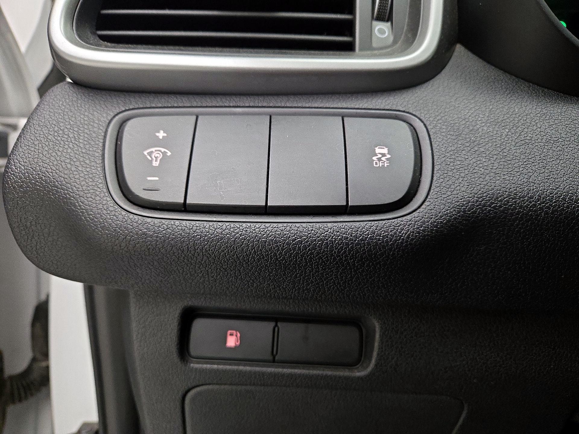 Thumbnail: 2017 Kia Sorento - 13