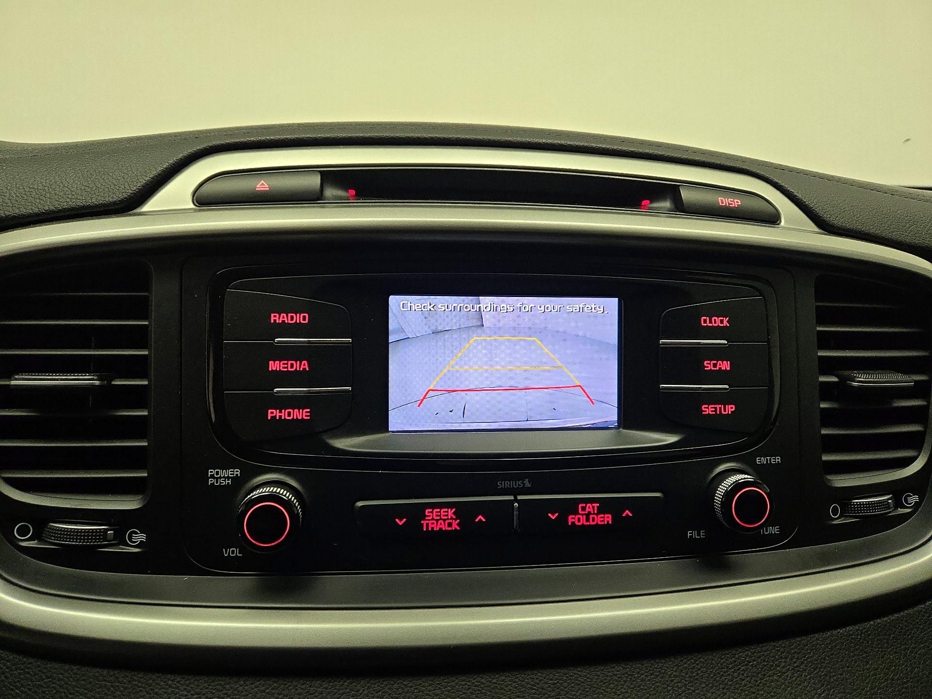 Thumbnail: 2017 Kia Sorento - 14