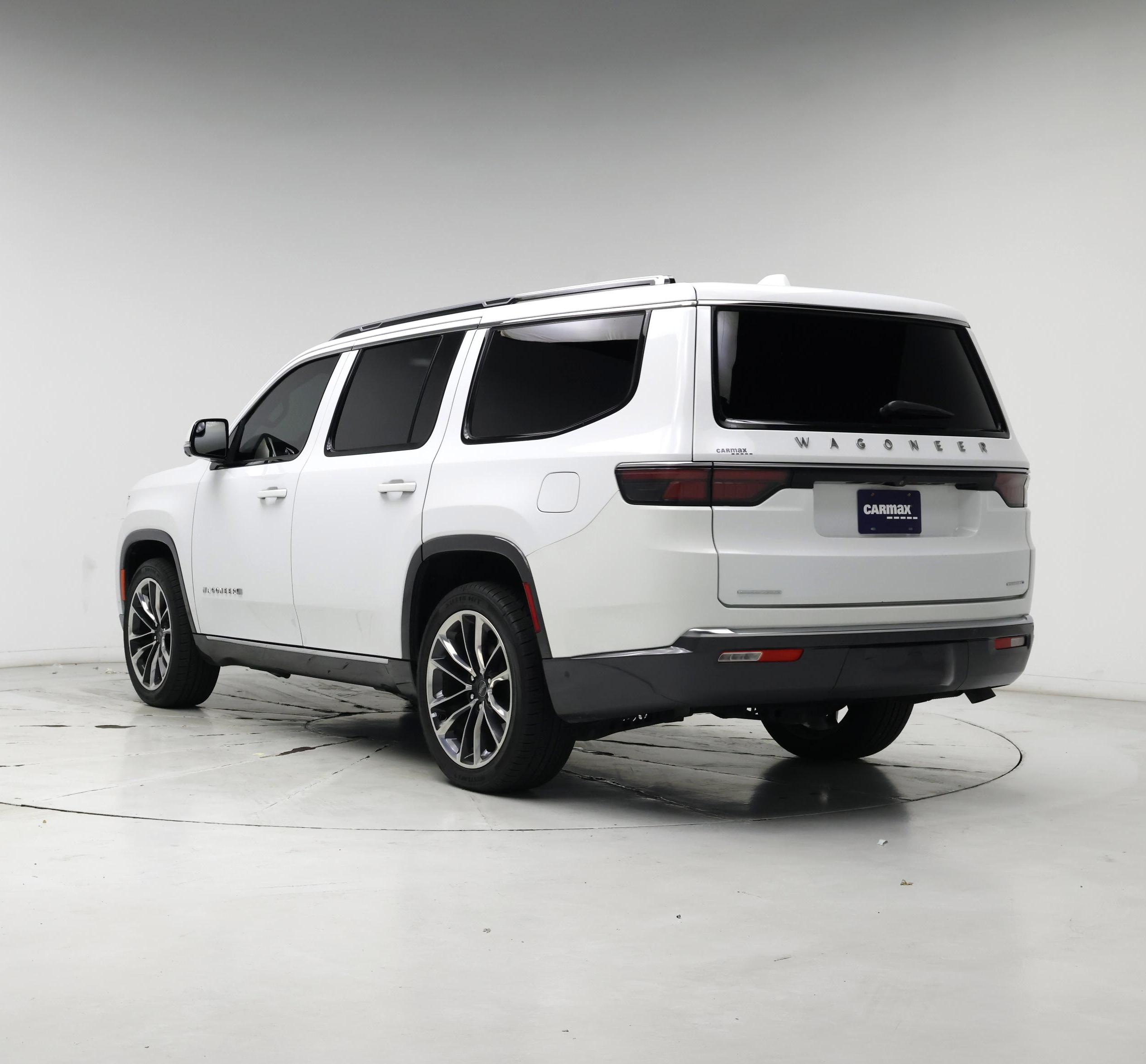 Thumbnail: 2022 Jeep Wagoneer - 2