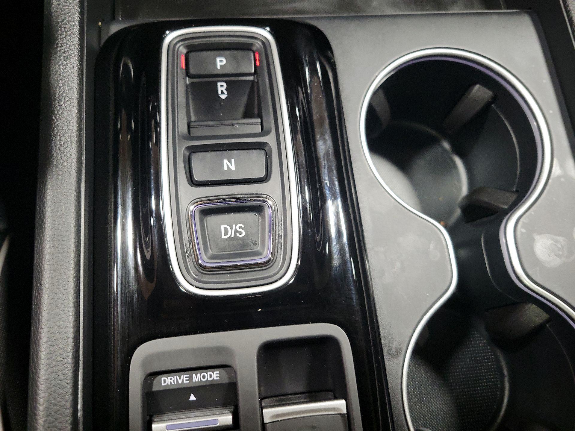 Thumbnail: 2023 Honda Pilot - 17