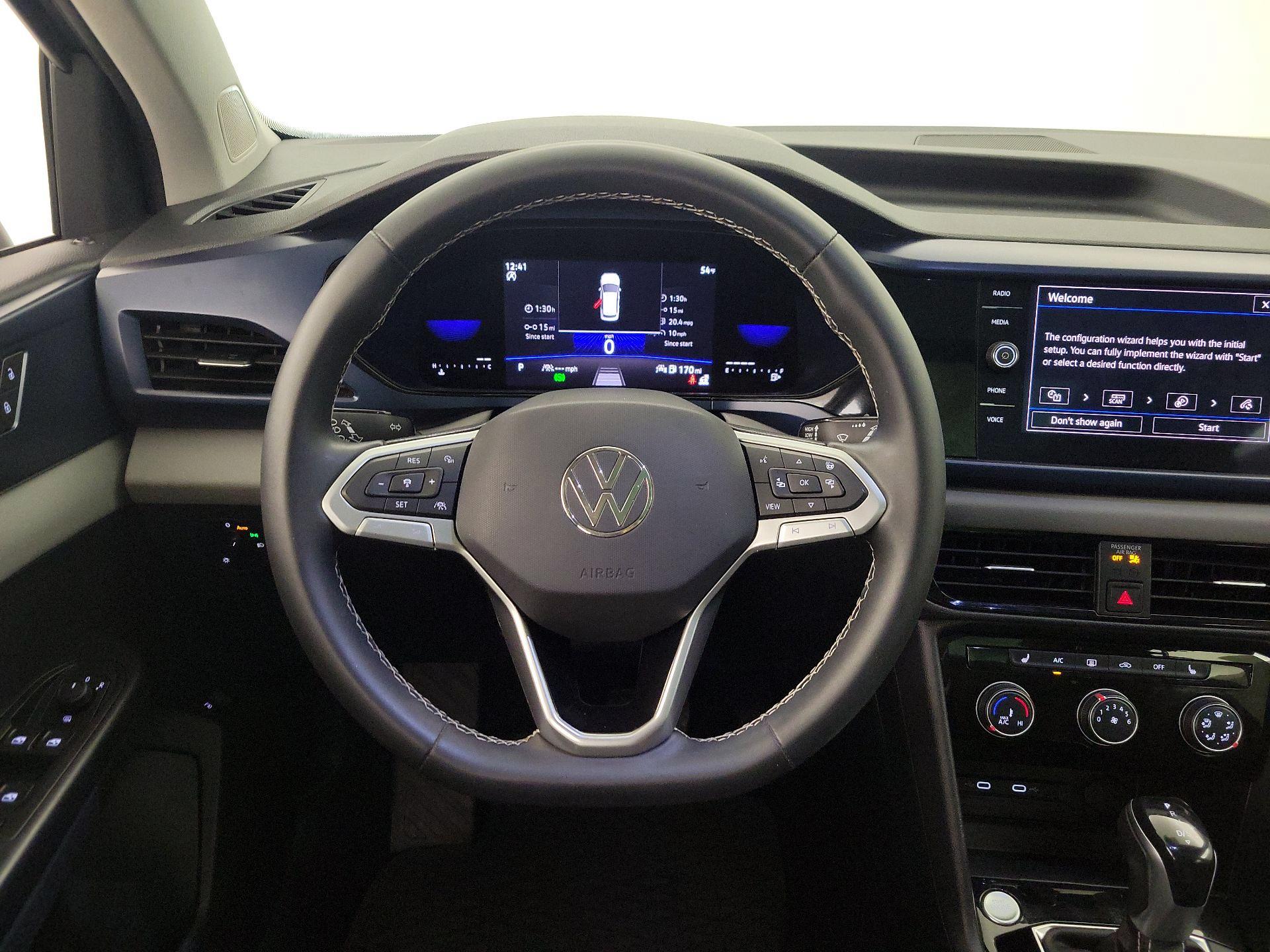 Thumbnail: 2023 Volkswagen Taos - 10