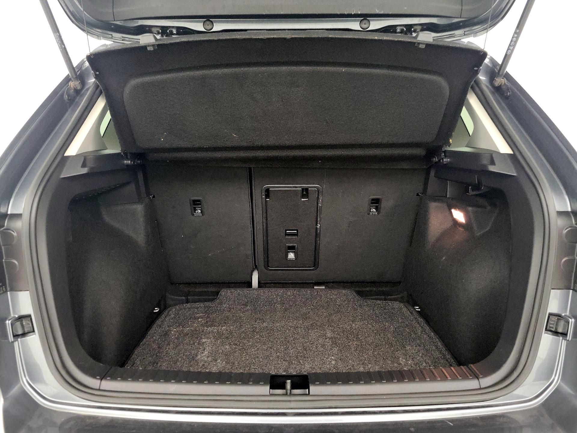 Thumbnail: 2023 Volkswagen Taos - 20