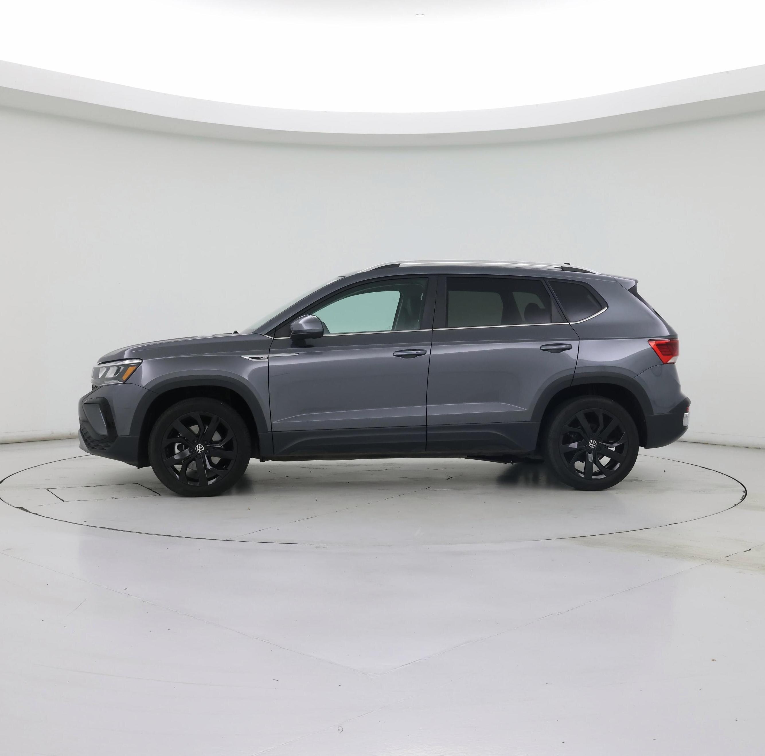 Thumbnail: 2023 Volkswagen Taos - 3