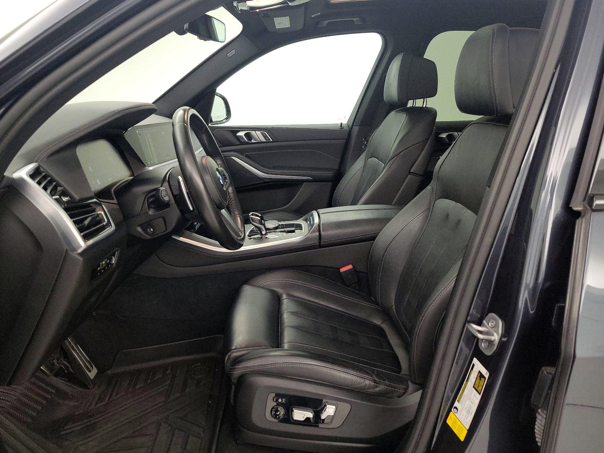 Thumbnail: 2022 BMW X5 - 11