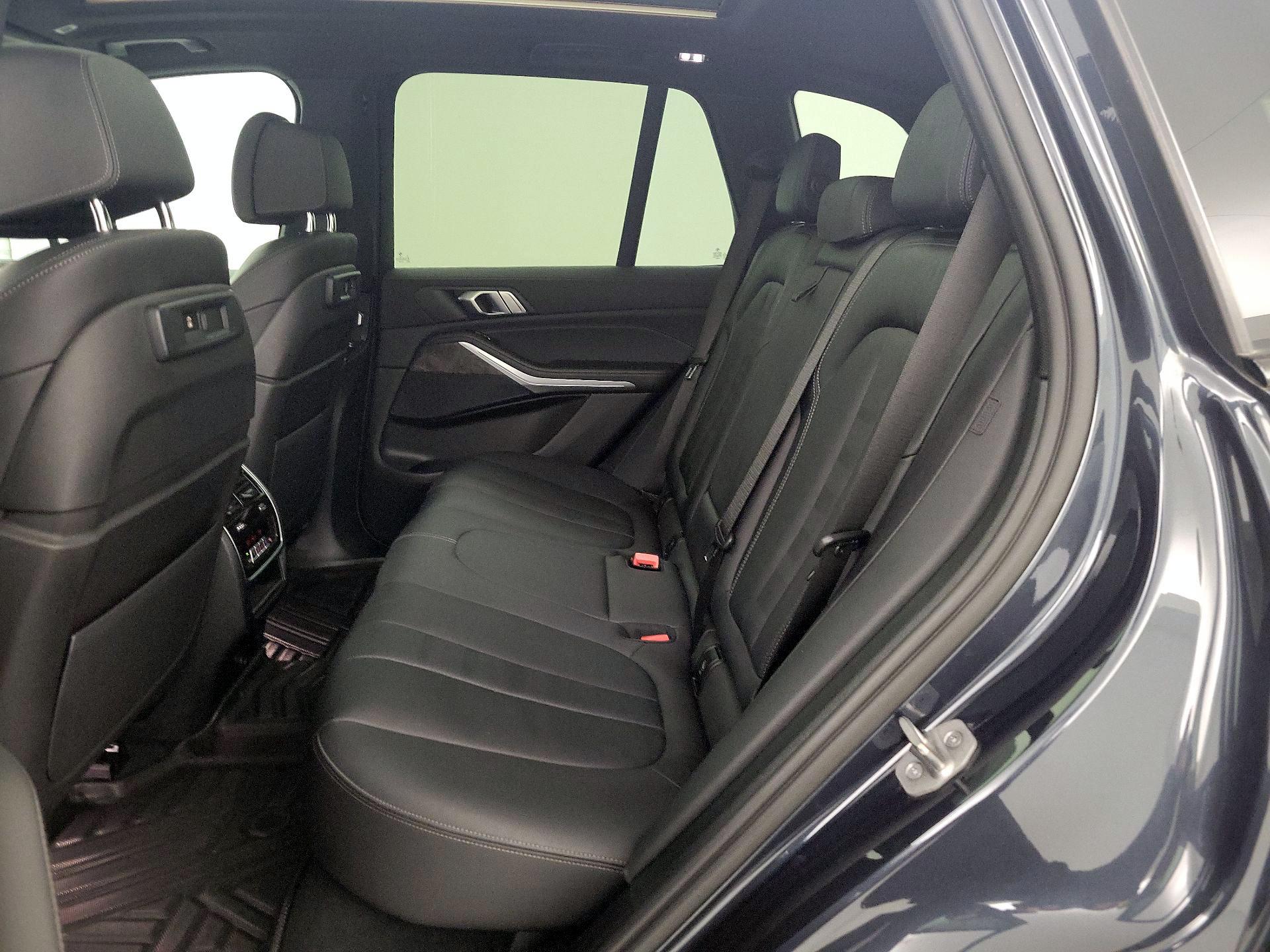 Thumbnail: 2022 BMW X5 - 20