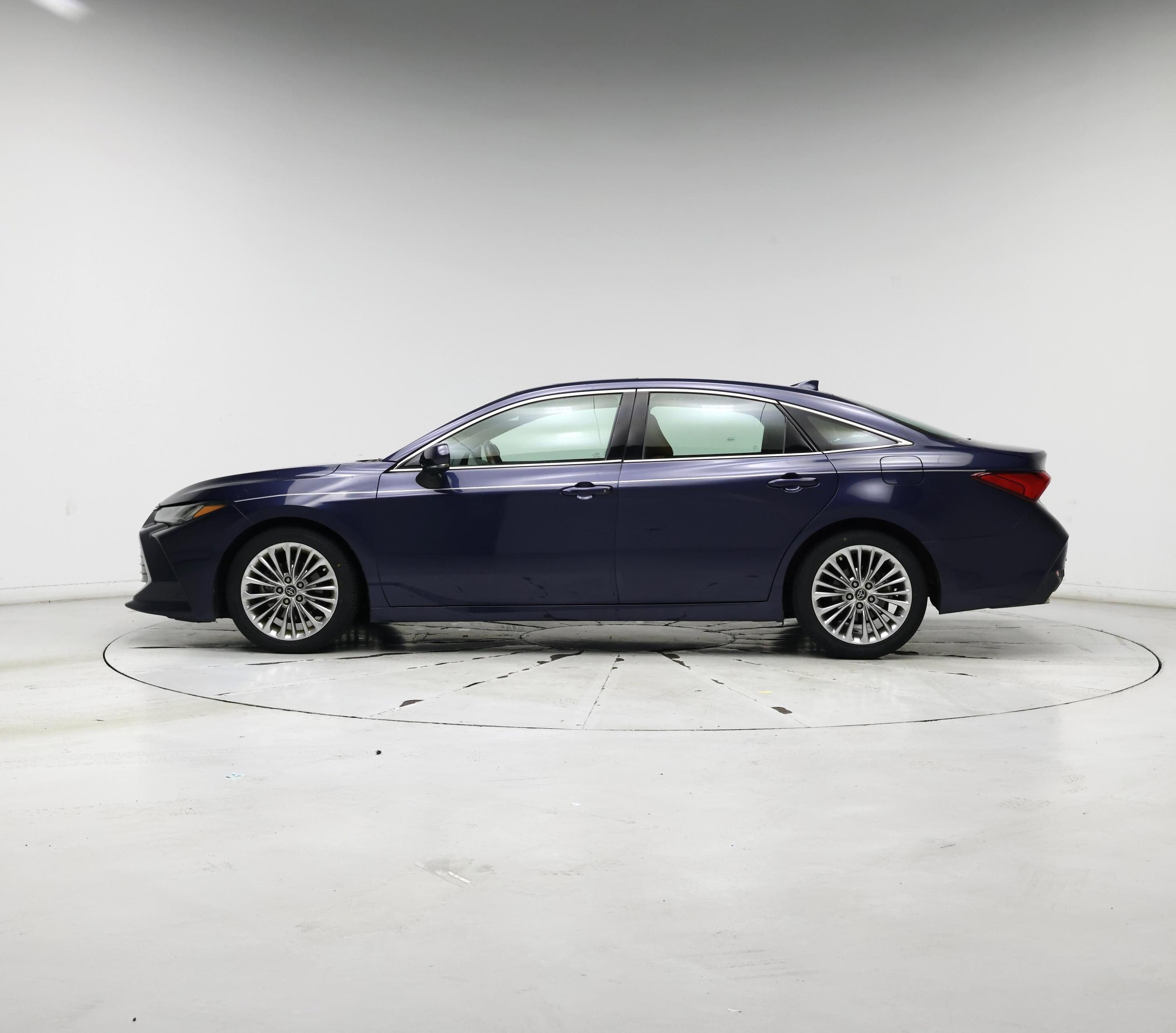 Thumbnail: 2019 Toyota Avalon - 3