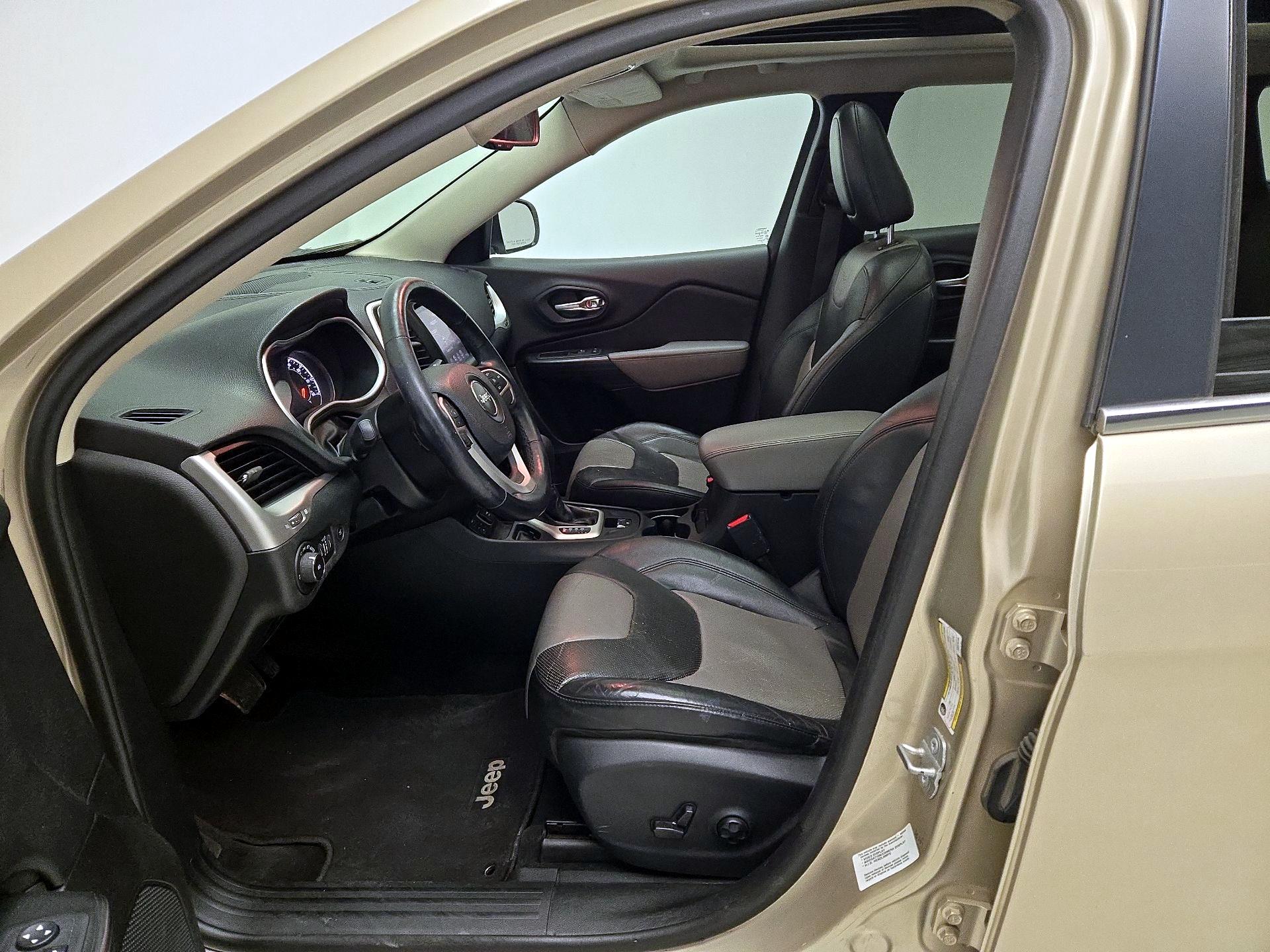 Thumbnail: 2014 Jeep Cherokee - 11