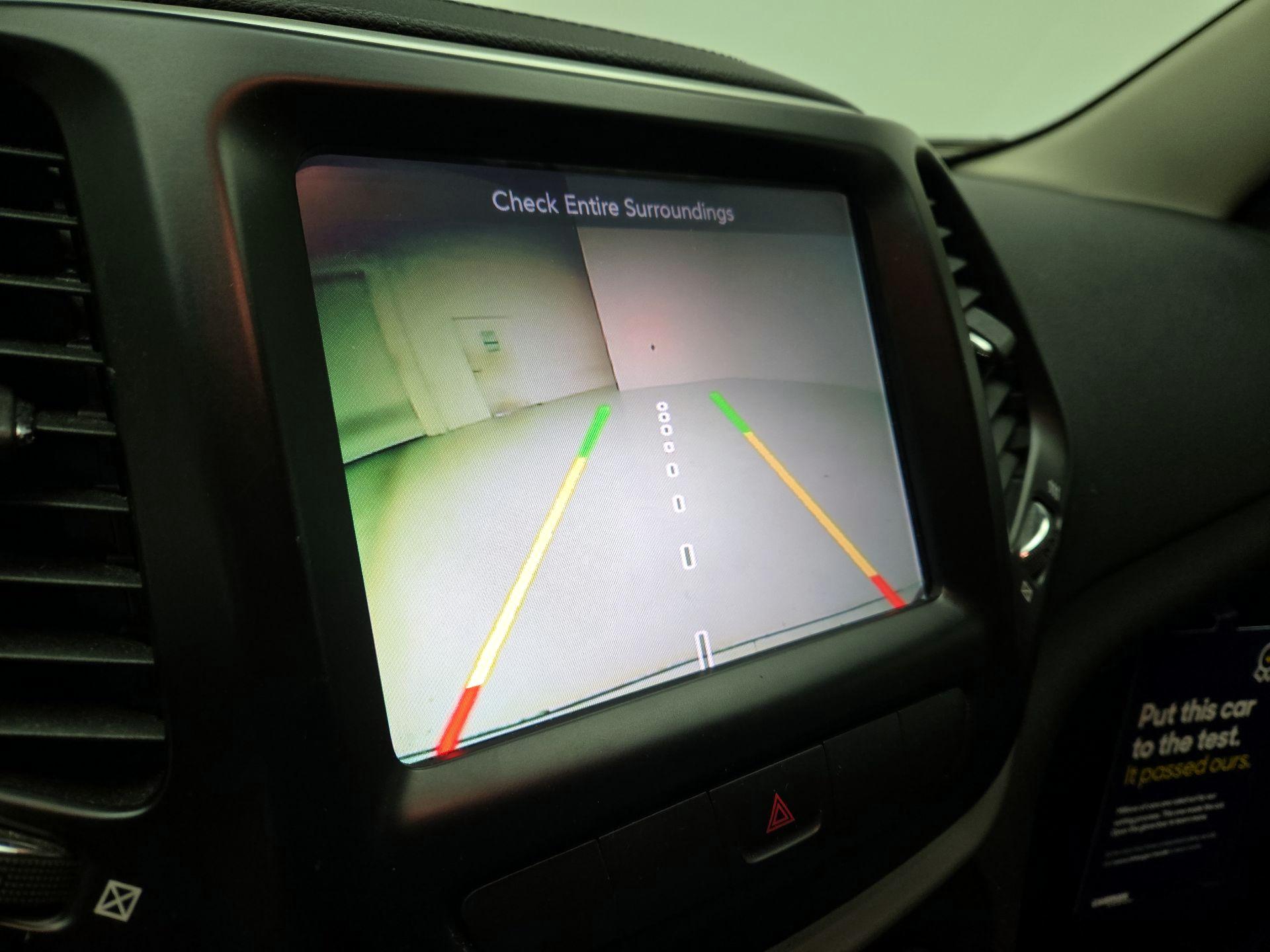 Thumbnail: 2014 Jeep Cherokee - 15