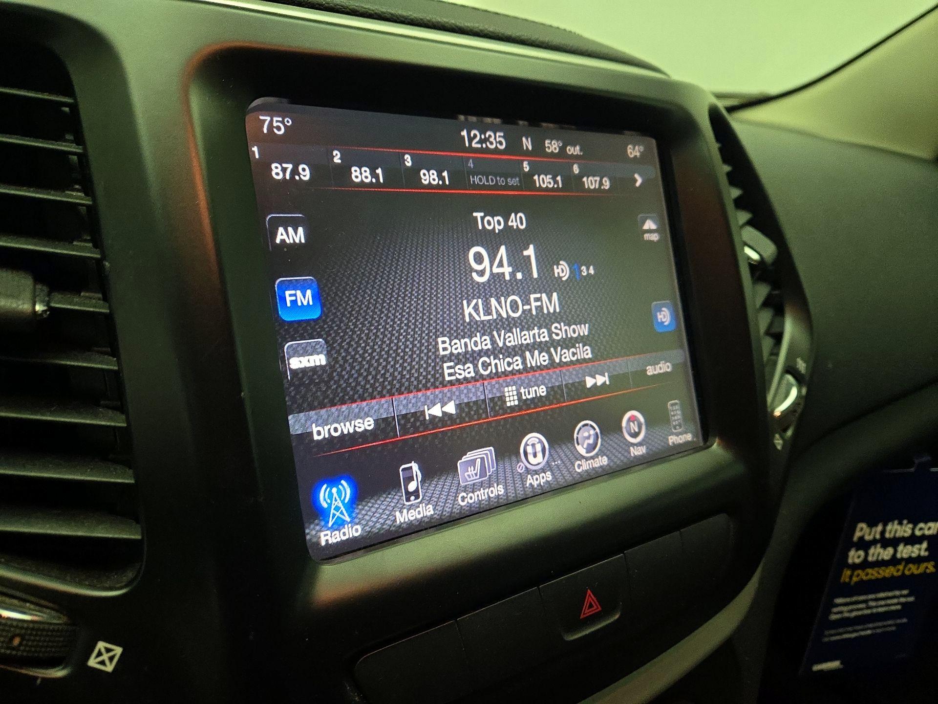 Thumbnail: 2014 Jeep Cherokee - 16