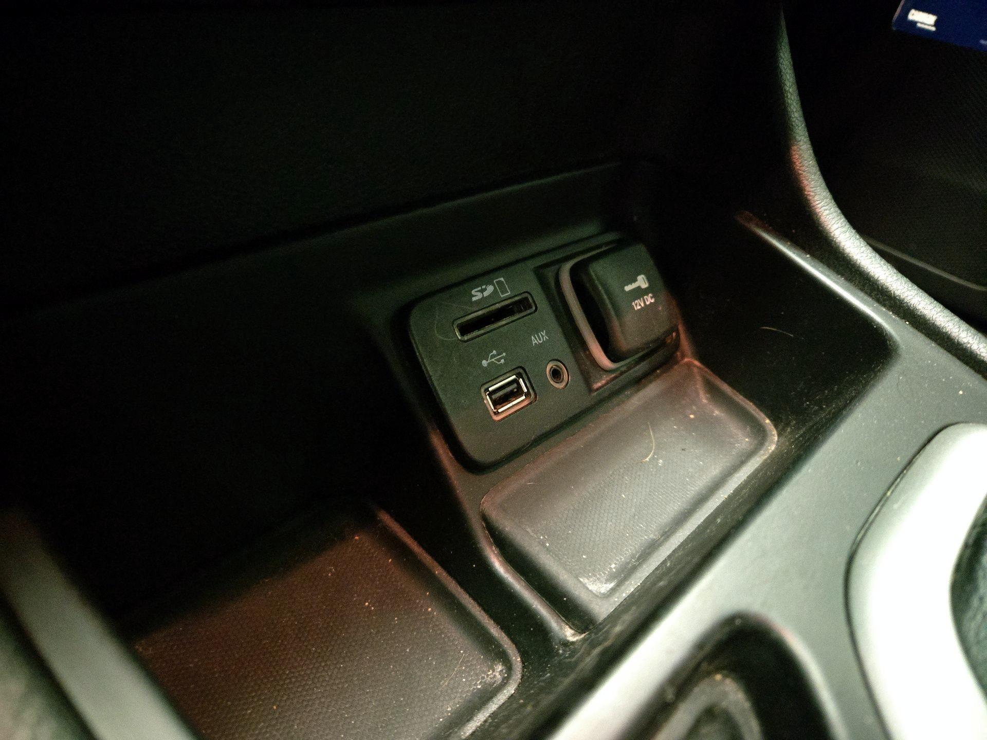 Thumbnail: 2014 Jeep Cherokee - 19