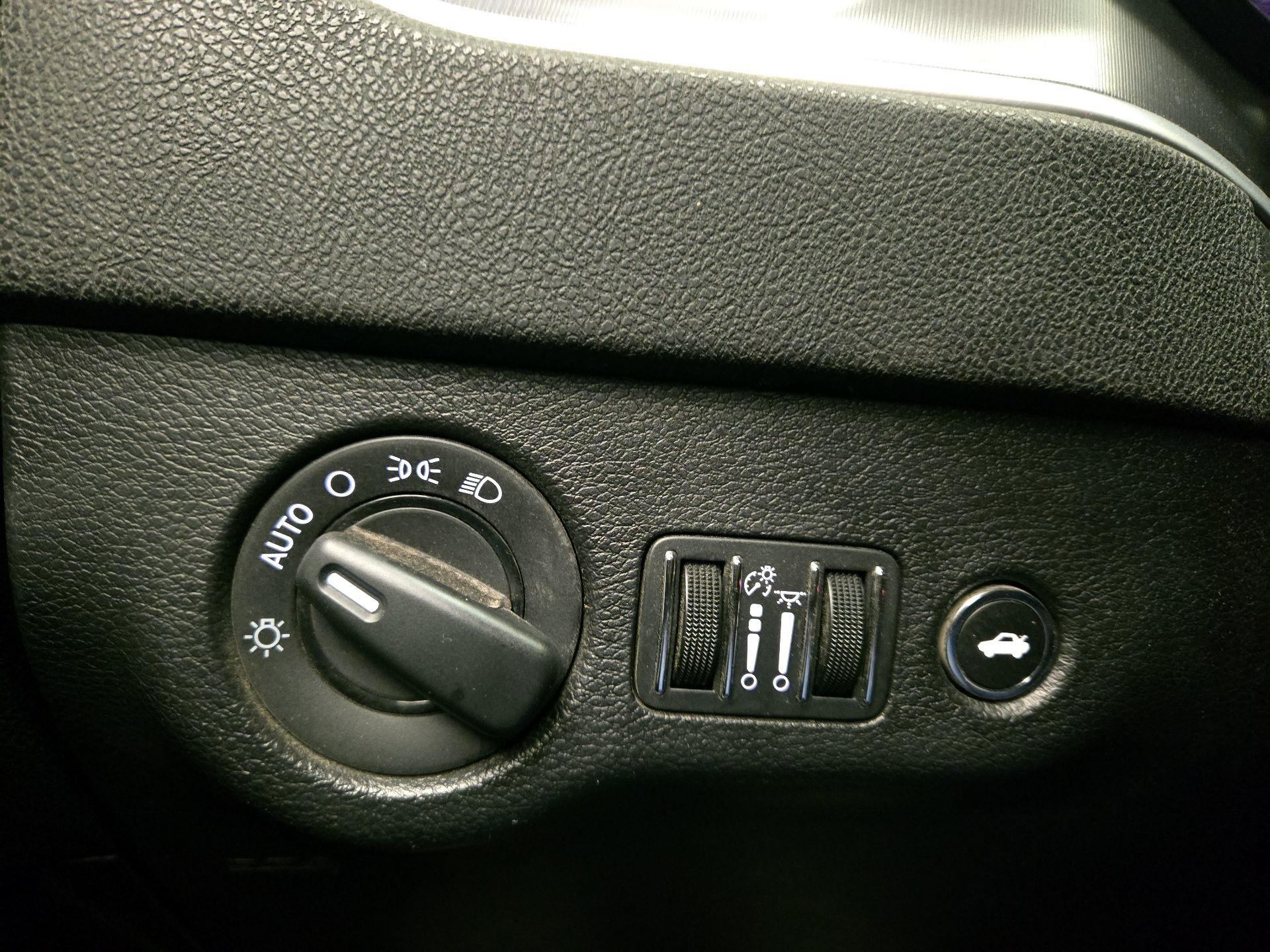 Thumbnail: 2020 Dodge Charger - 13