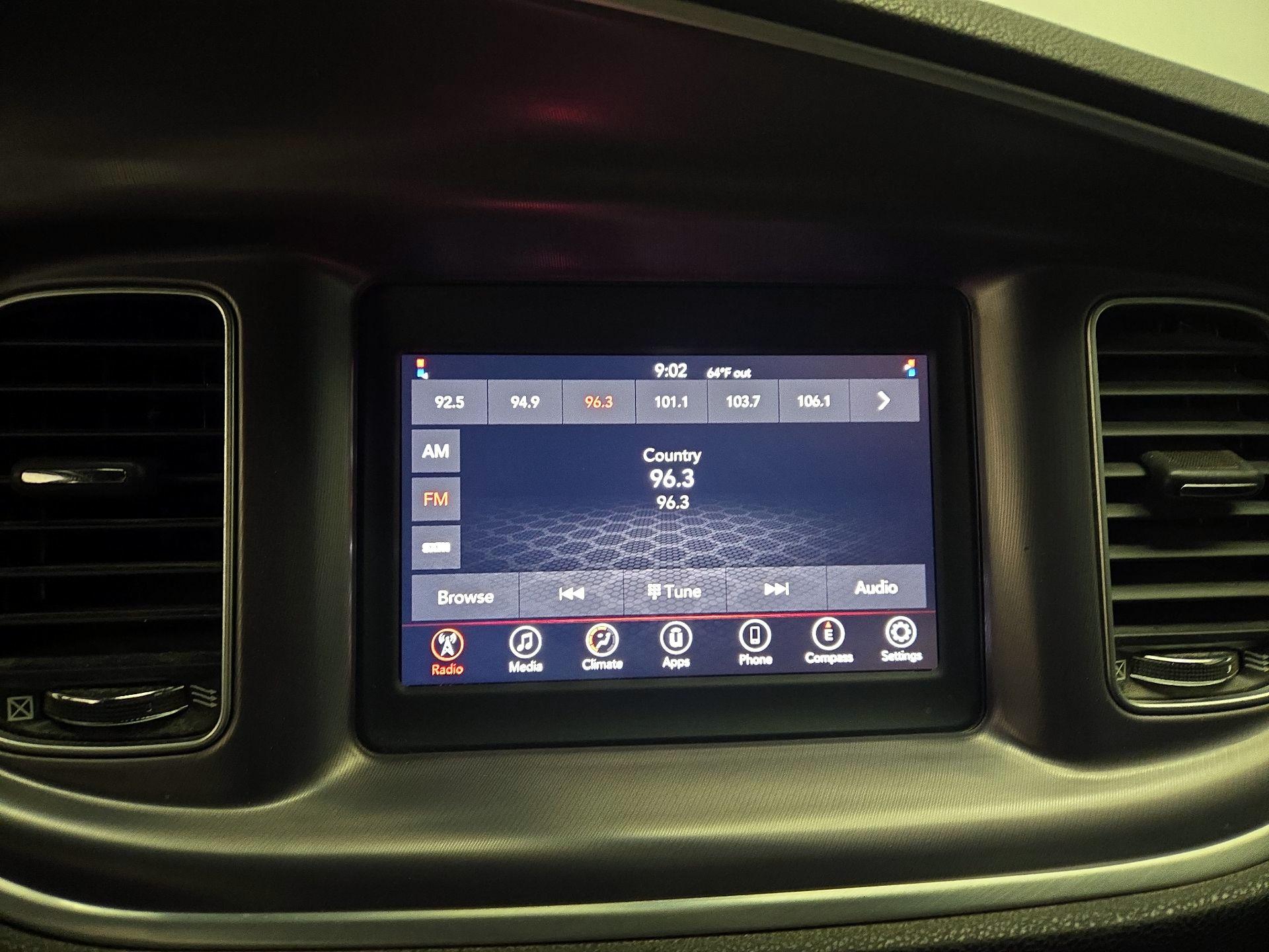 Thumbnail: 2020 Dodge Charger - 15