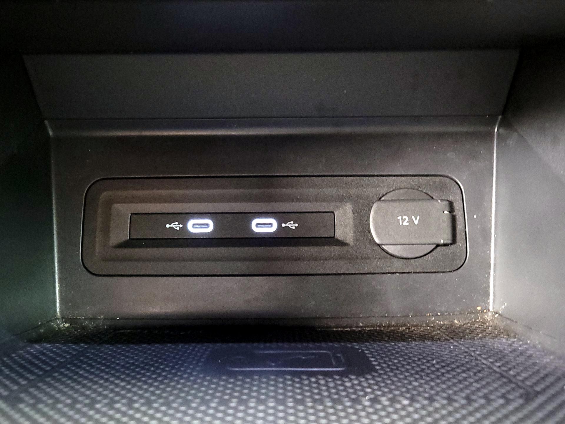 Thumbnail: 2022 Volkswagen Atlas - 18