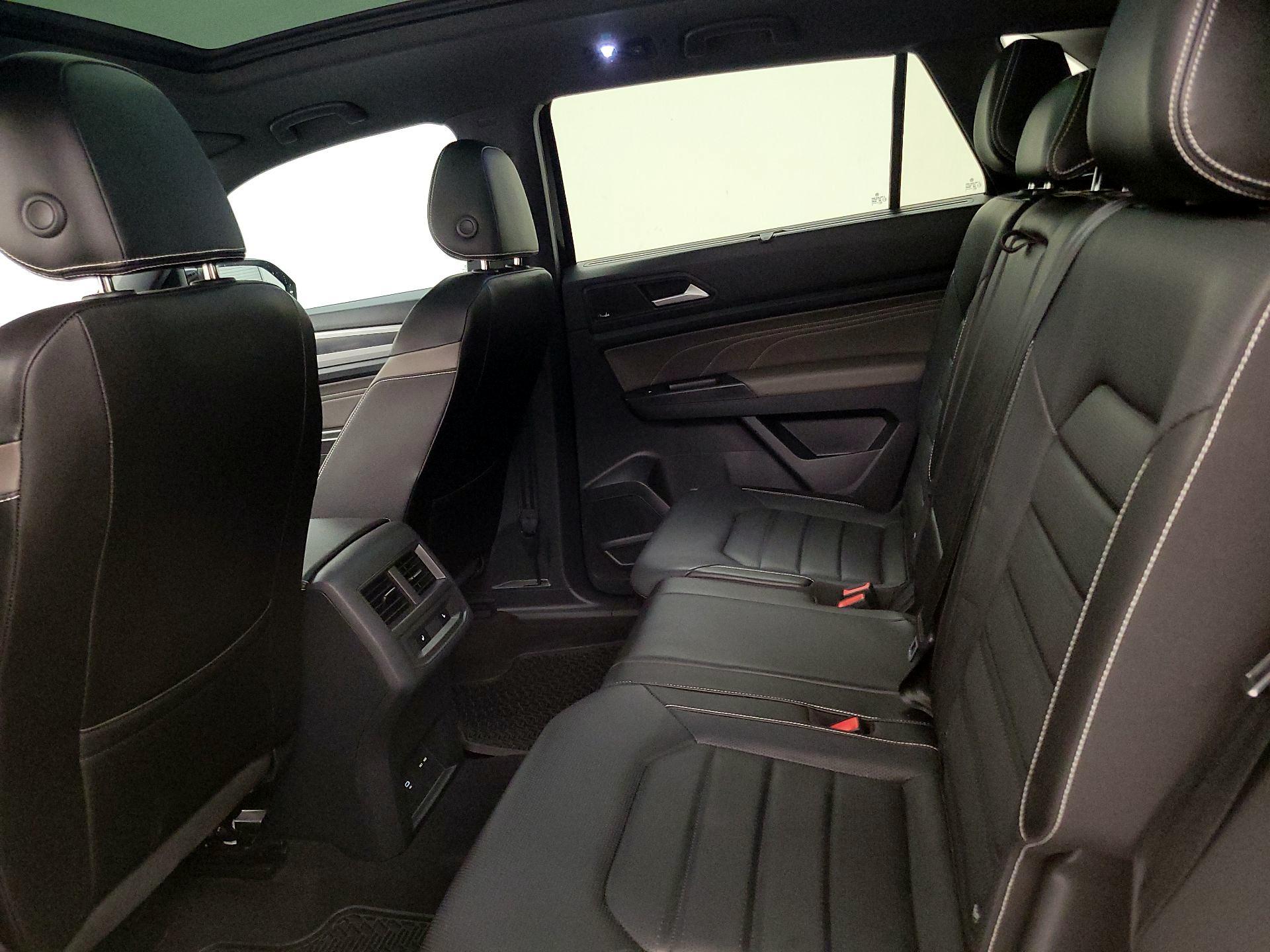 Thumbnail: 2022 Volkswagen Atlas - 20