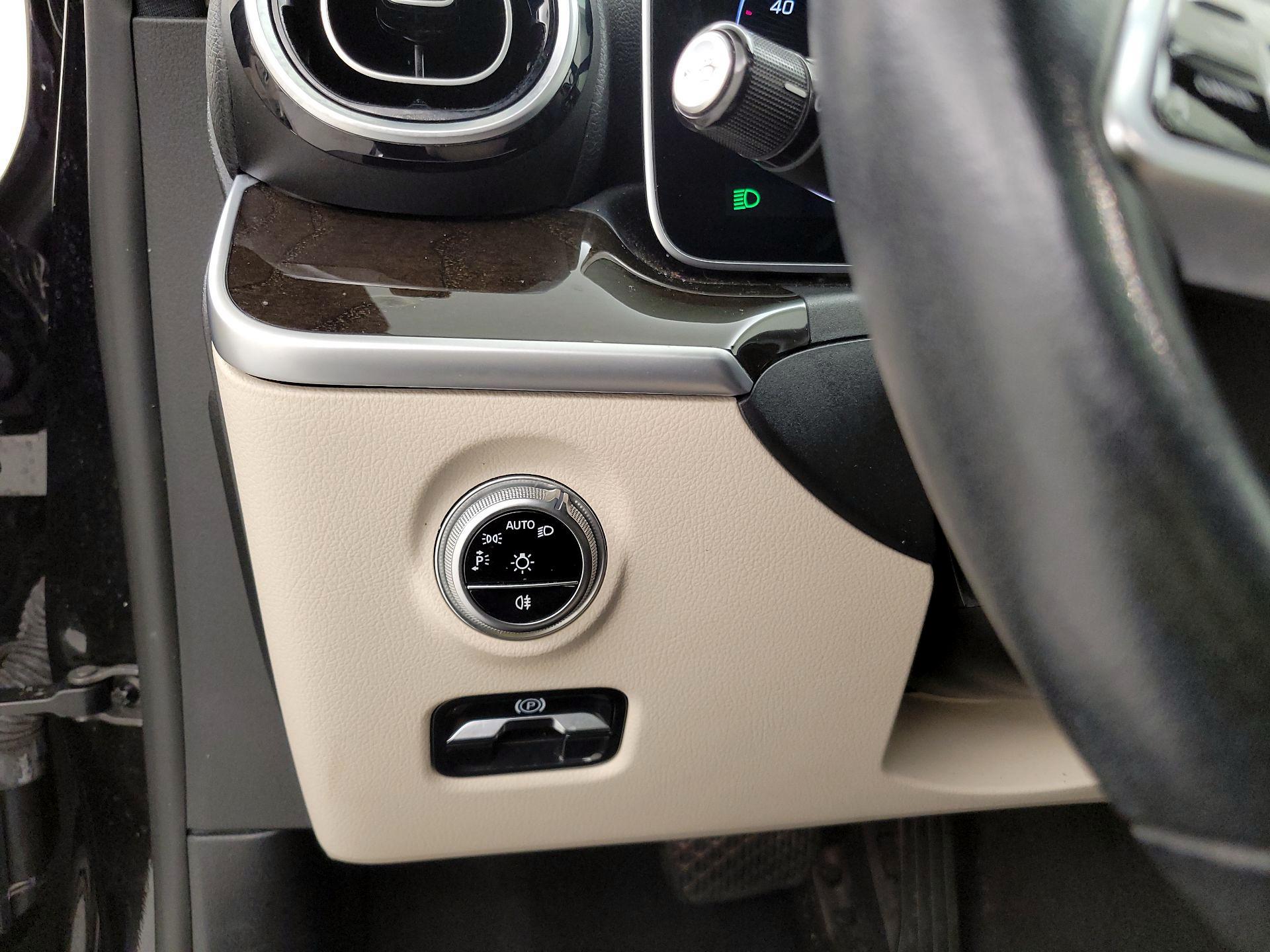 Thumbnail: 2022 Mercedes-Benz C-Class - 13