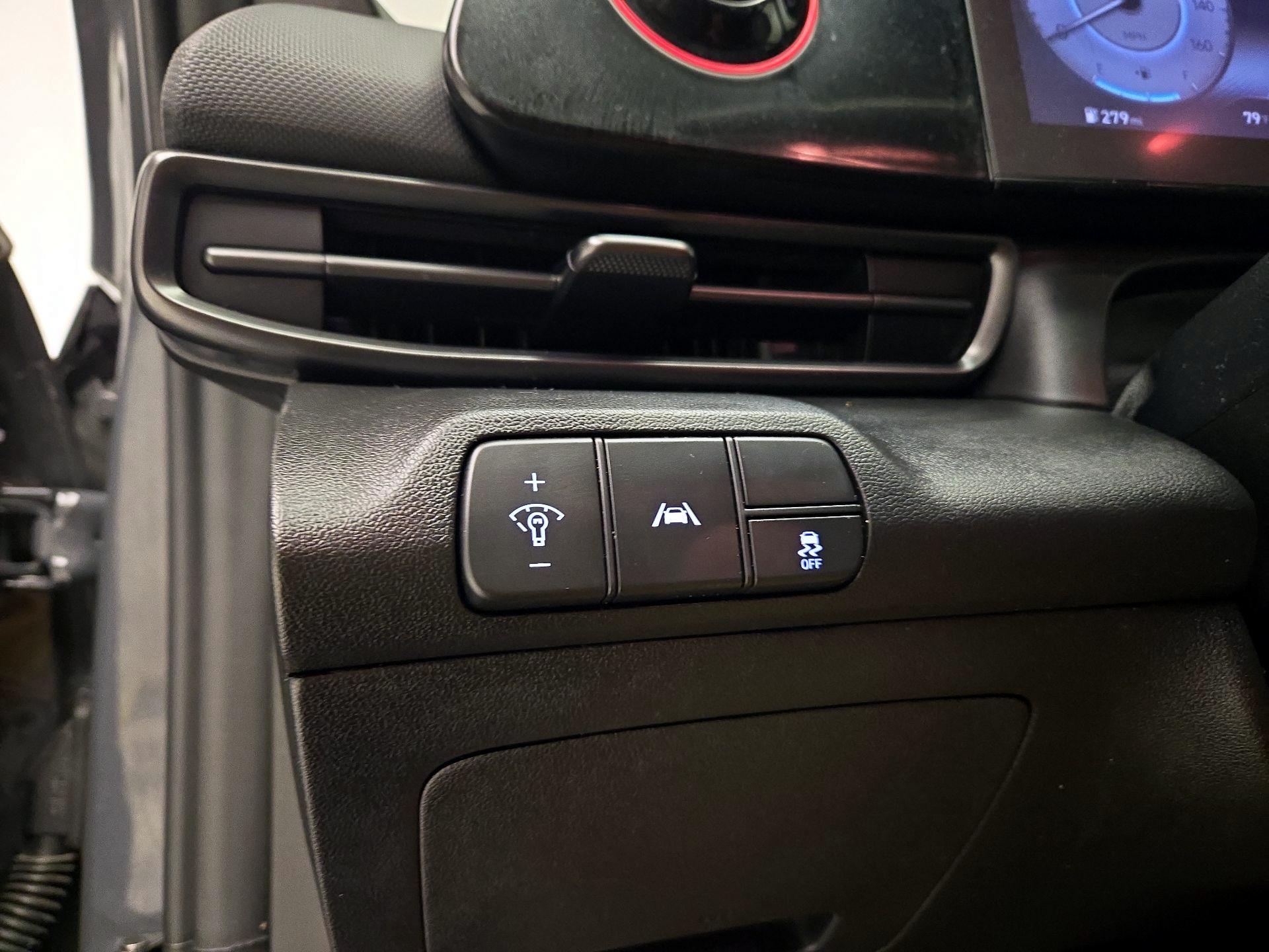 Thumbnail: 2023 Hyundai Elantra - 13