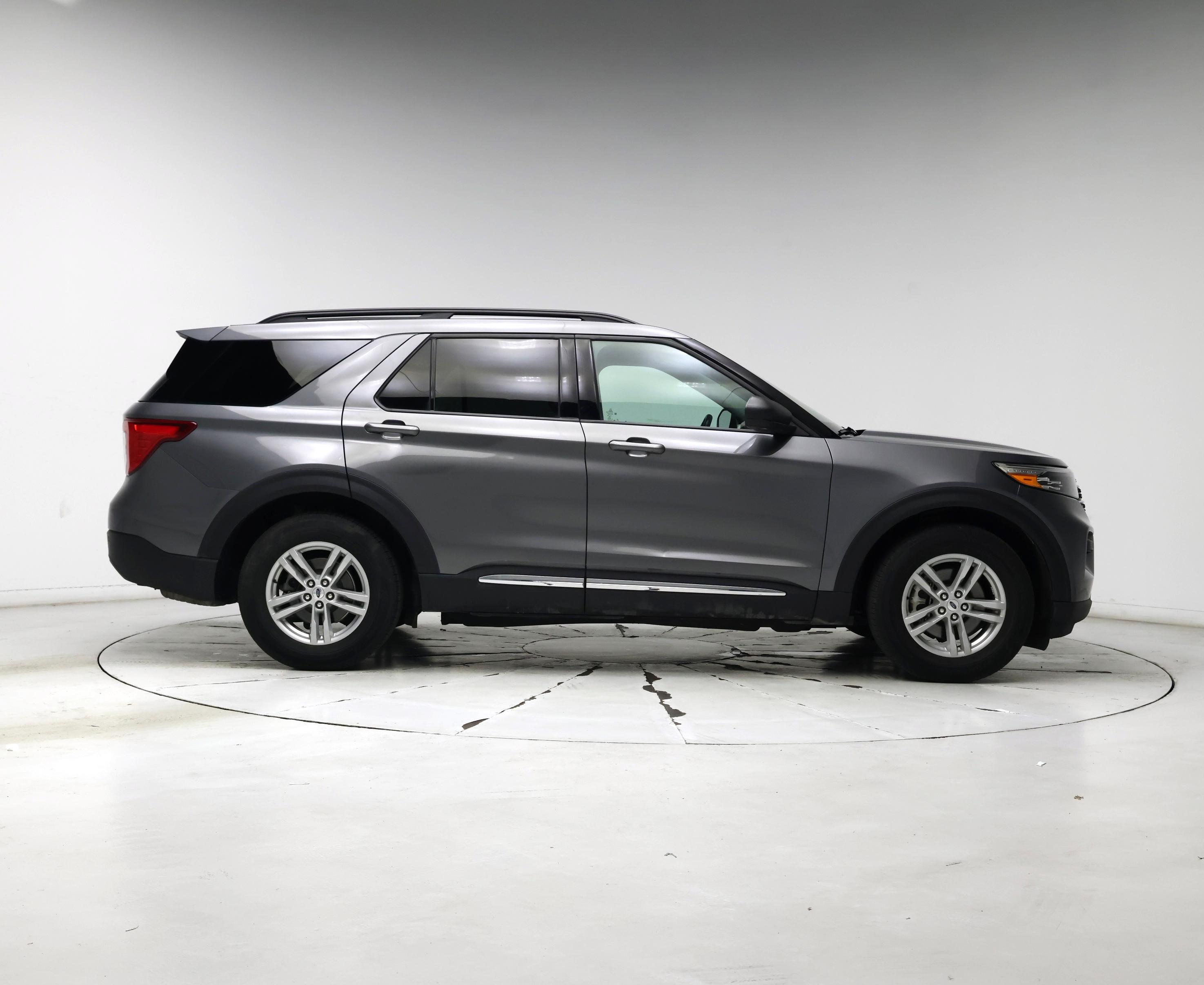 Thumbnail: 2023 Ford Explorer - 7