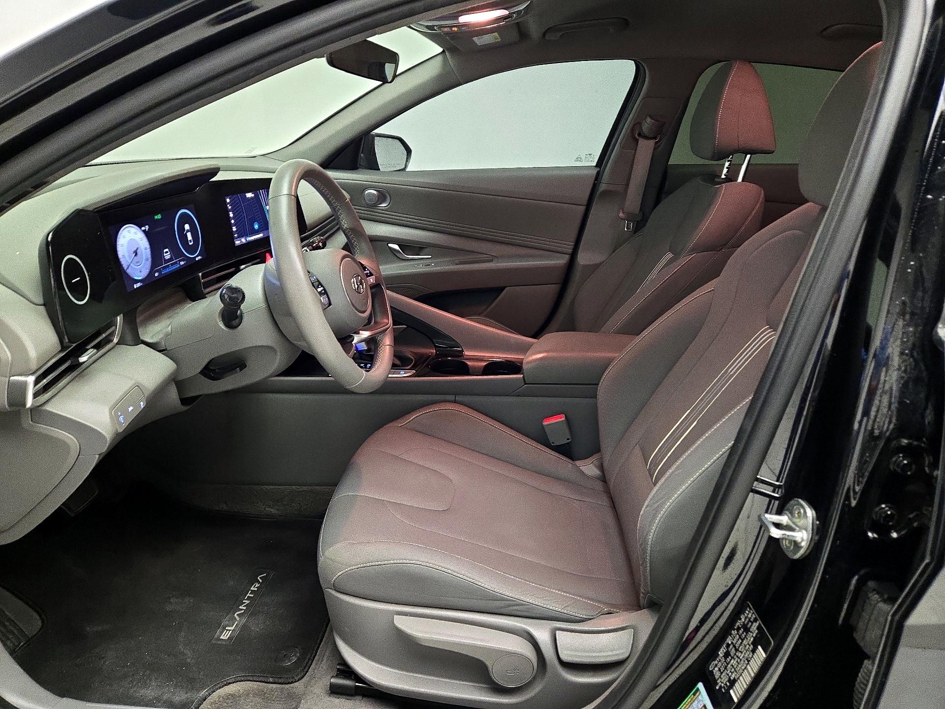 Thumbnail: 2023 Hyundai Elantra - 11