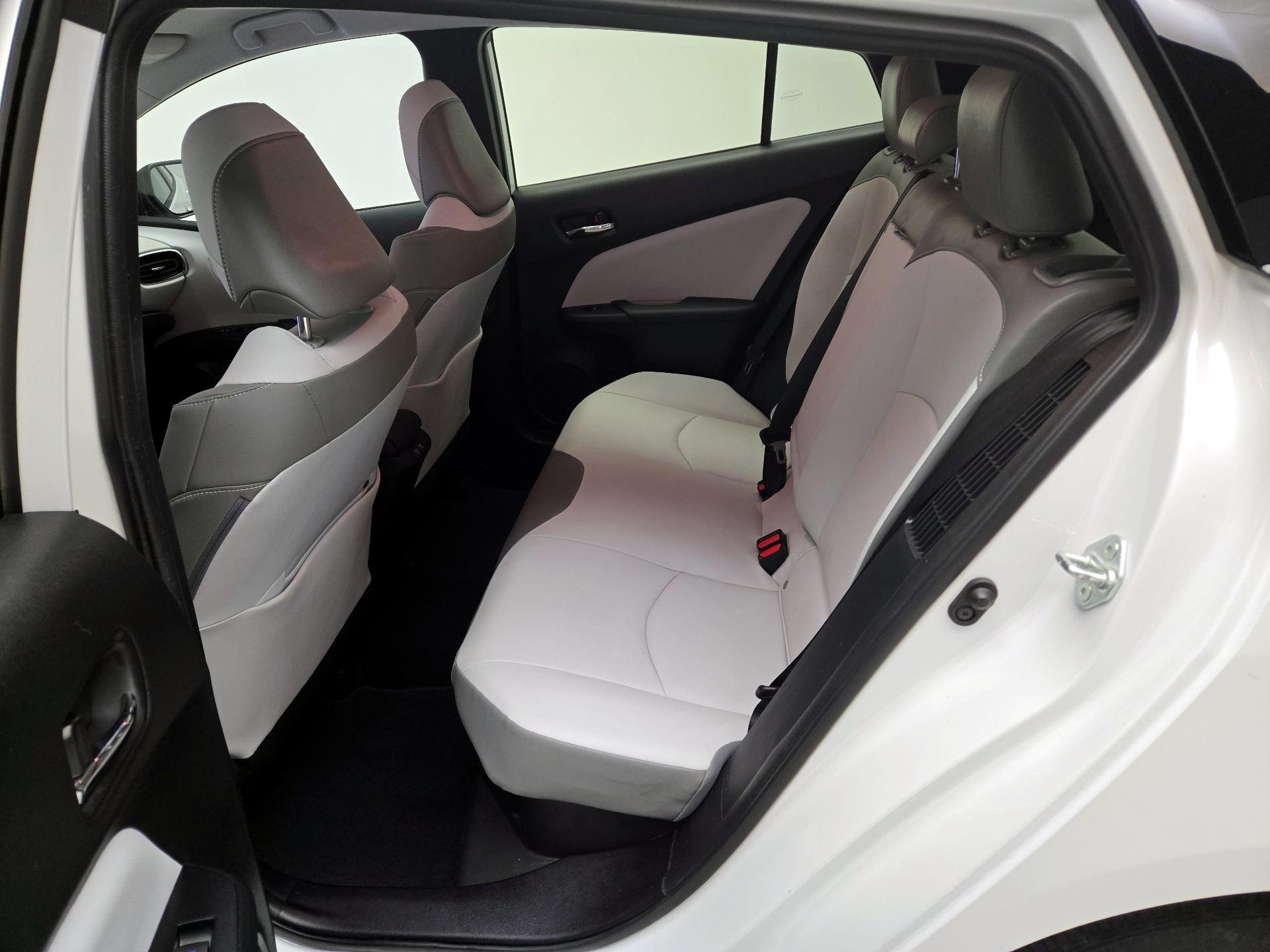 Thumbnail: 2021 Toyota Prius Prime - 19