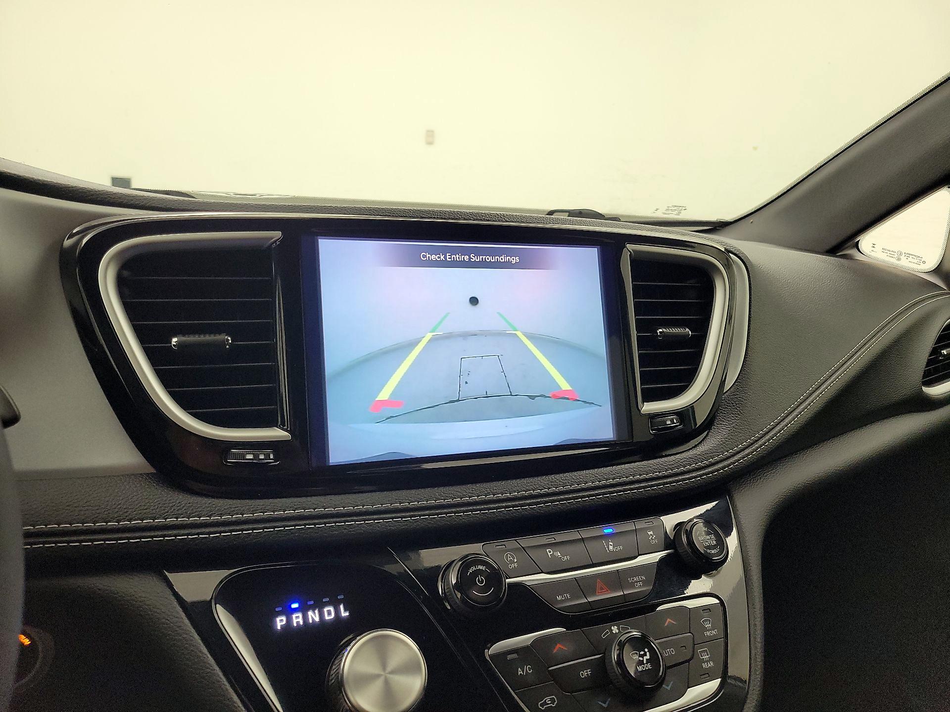 Thumbnail: 2024 Chrysler Pacifica - 14