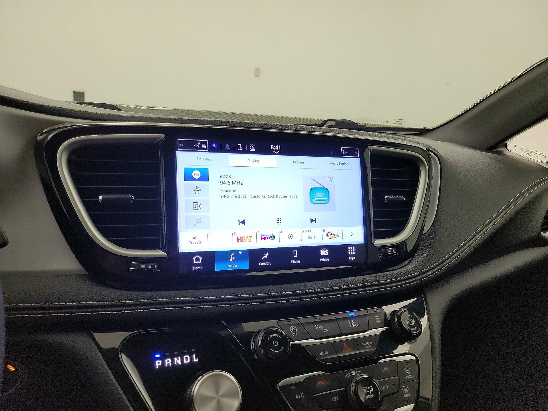 Thumbnail: 2024 Chrysler Pacifica - 15