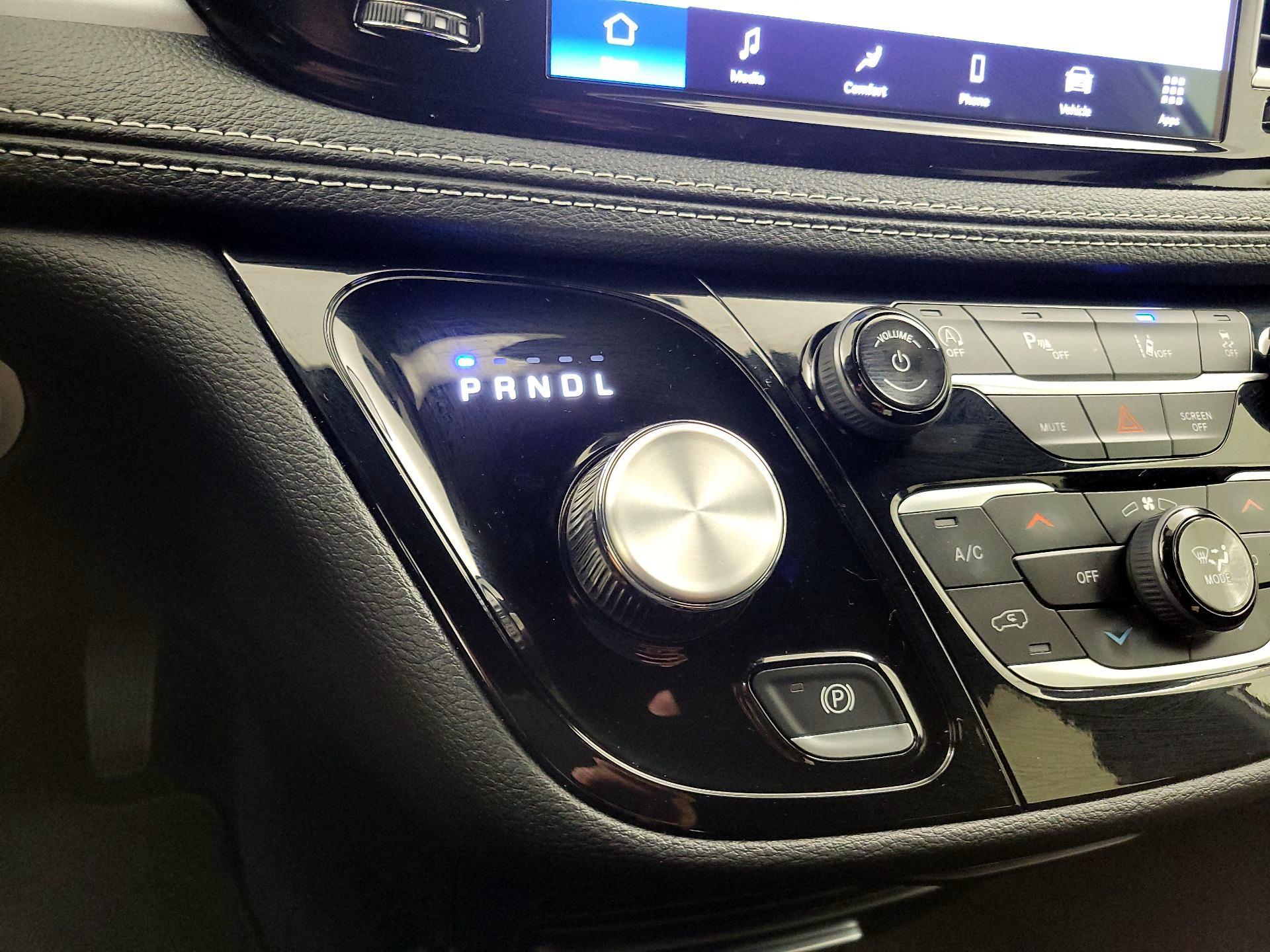 Thumbnail: 2024 Chrysler Pacifica - 17