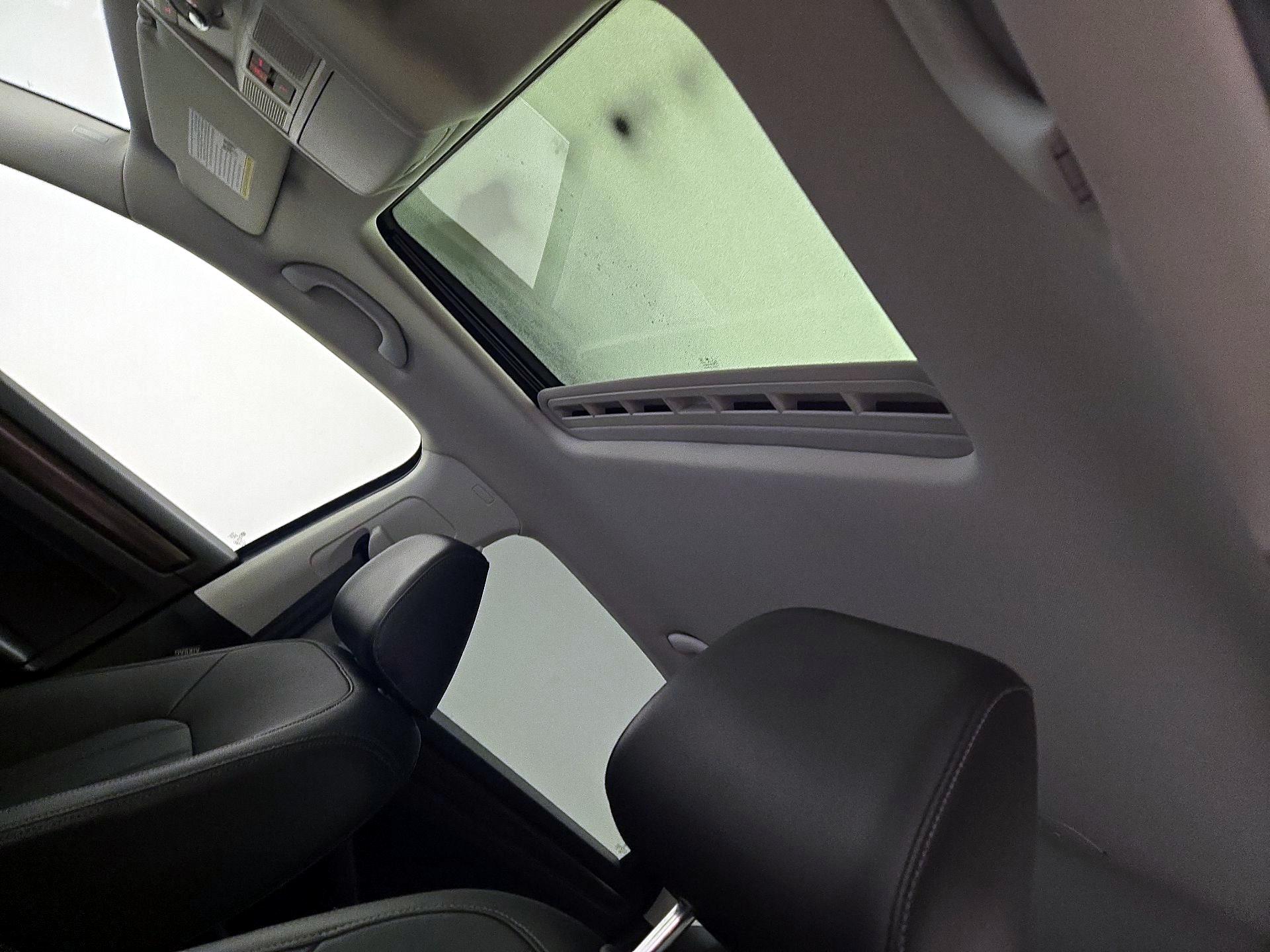 Thumbnail: 2020 Volkswagen Passat - 20