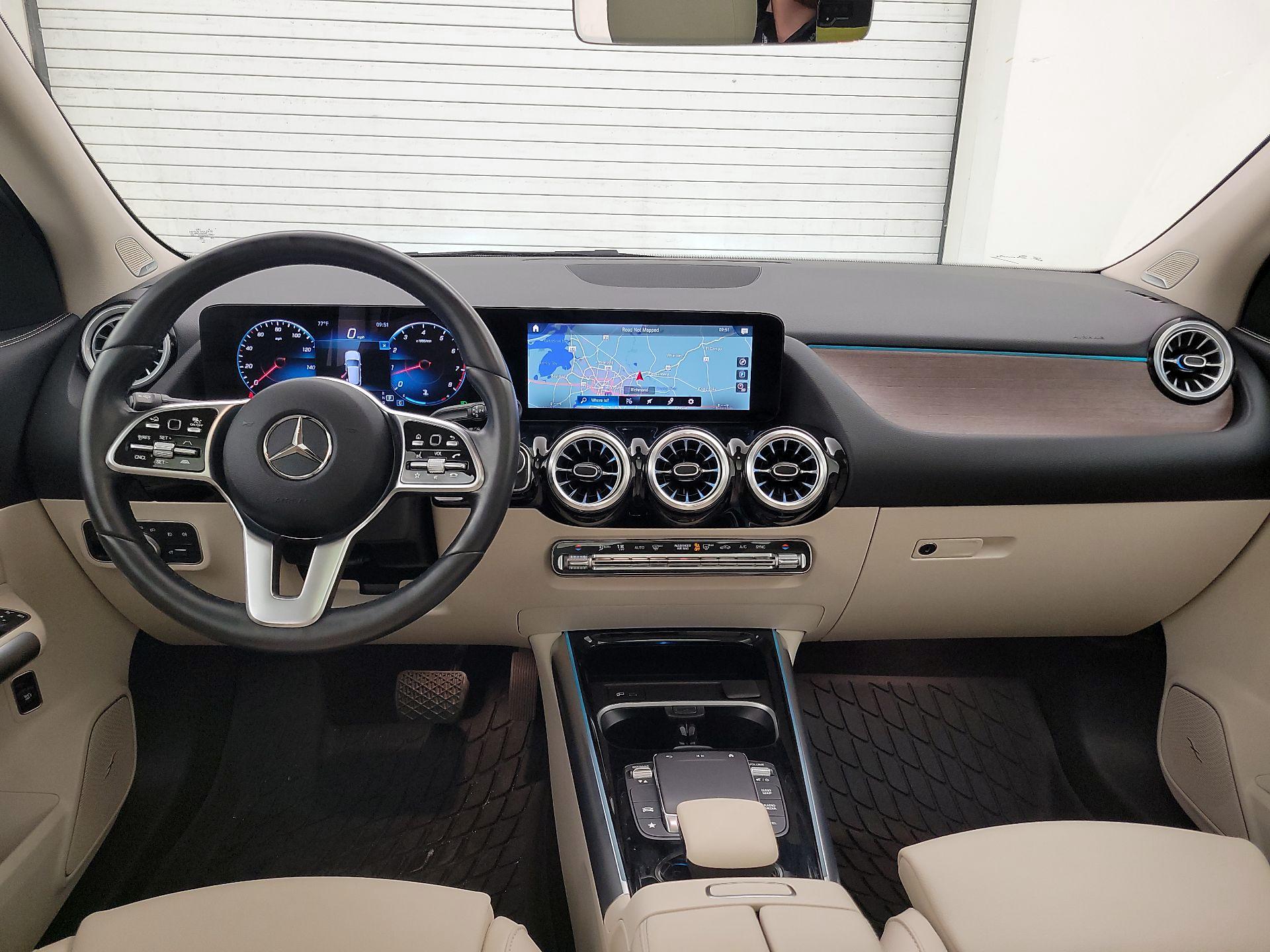 Thumbnail: 2023 Mercedes-Benz GLA - 9