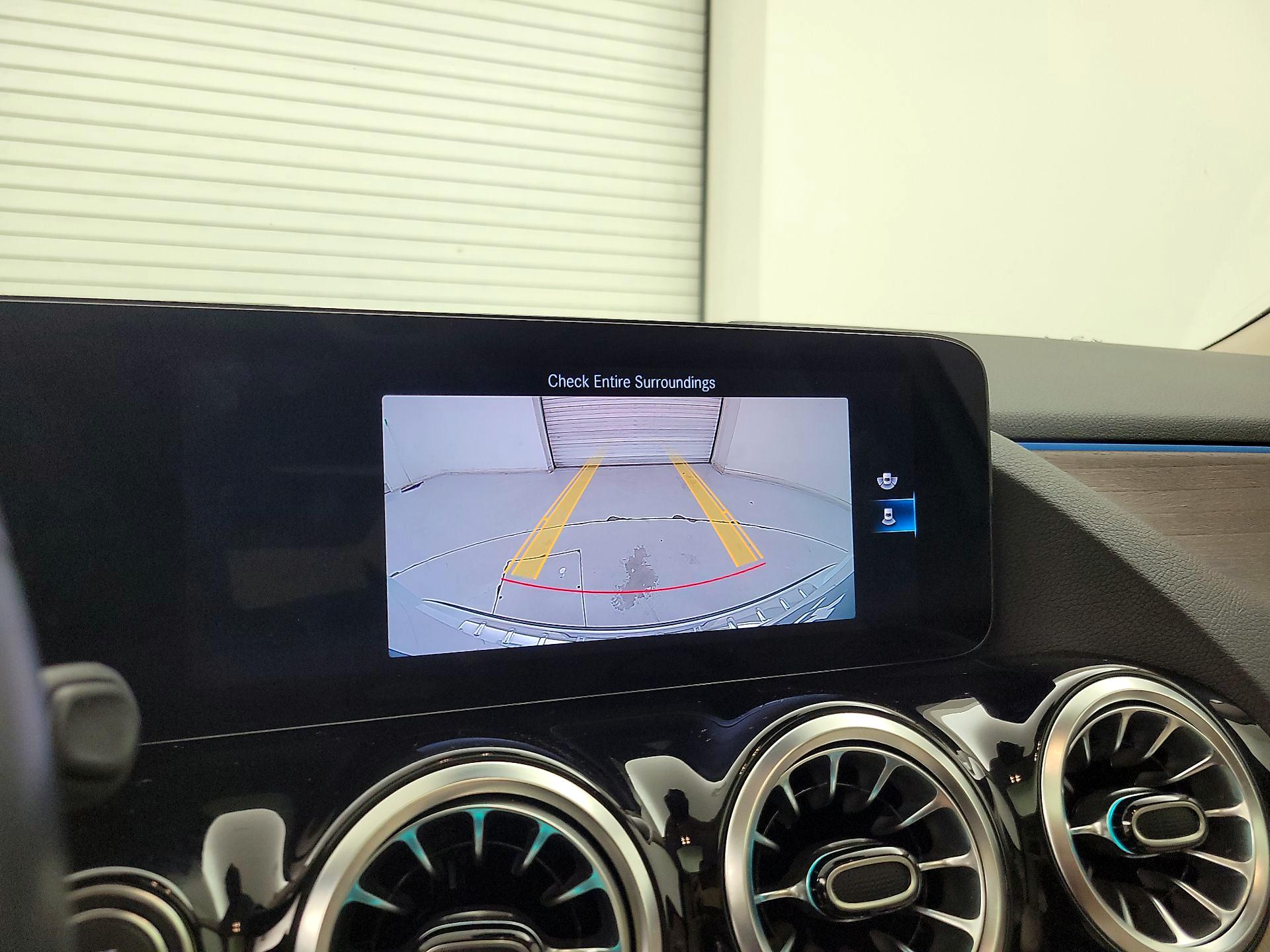 Thumbnail: 2023 Mercedes-Benz GLA - 15